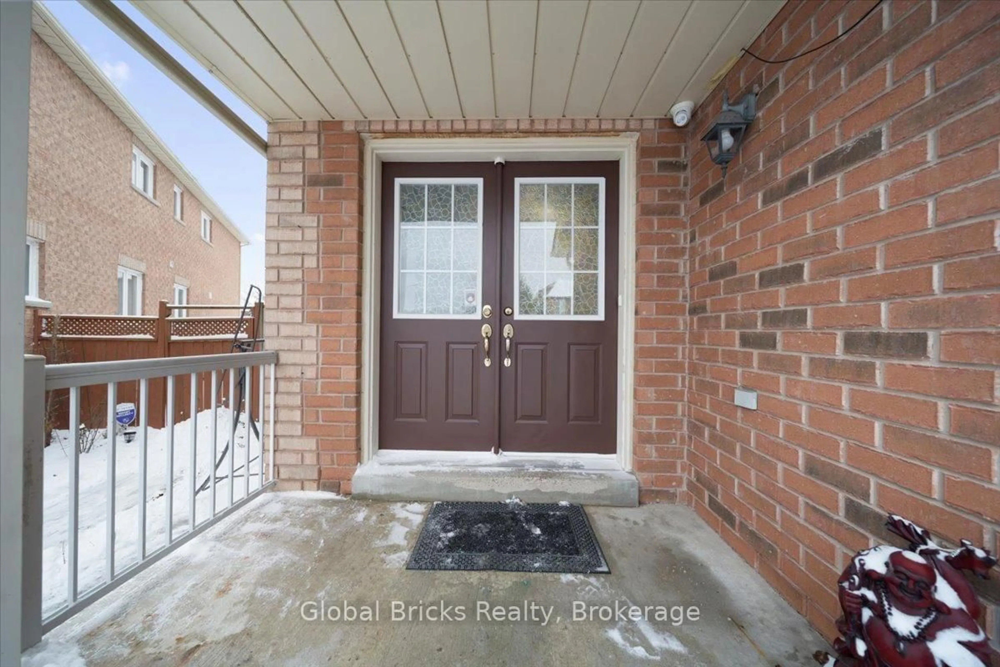 Indoor entryway for 3314 Flagstone Dr, Mississauga Ontario L5M 7T7