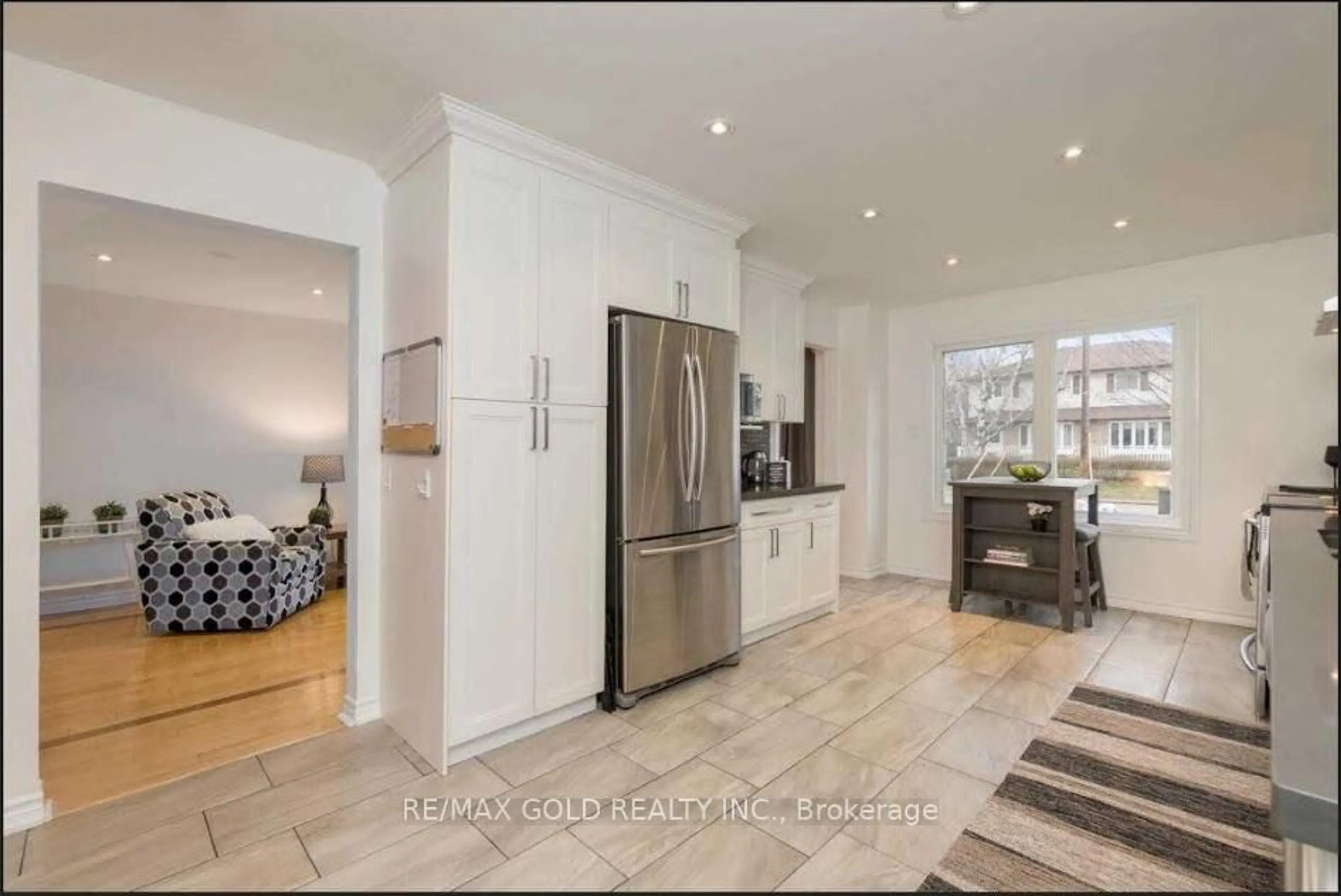 Open concept kitchen, ceramic/tile floor for 59 Royce Ave, Brampton Ontario L6Y 1J8