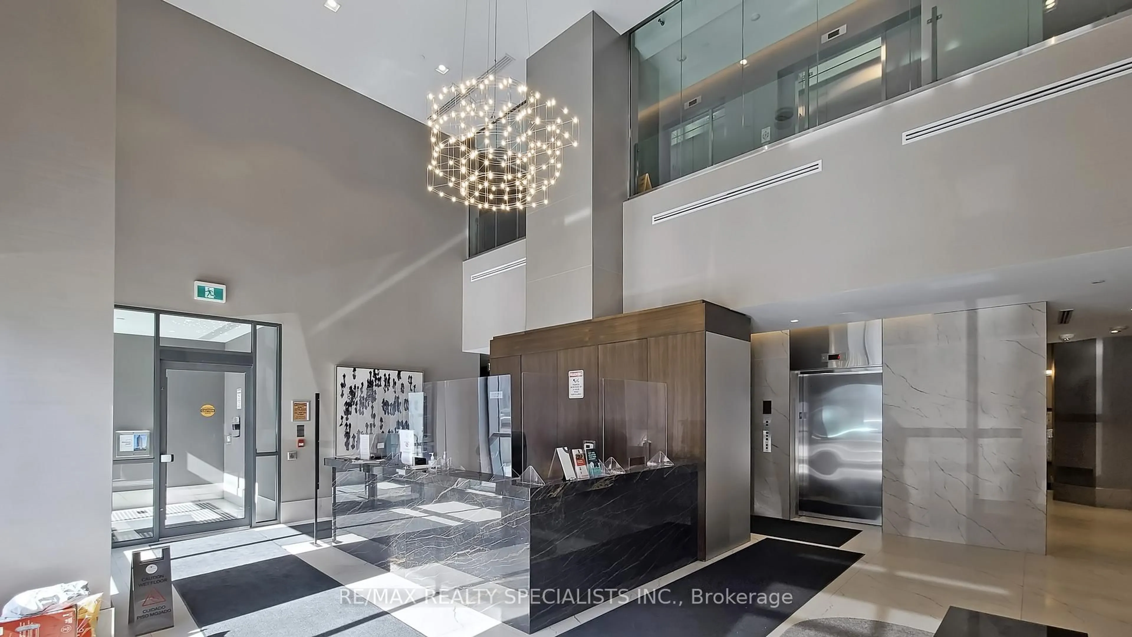 Indoor foyer for 8 Nahani Way #321, Mississauga Ontario L4Z 0C6