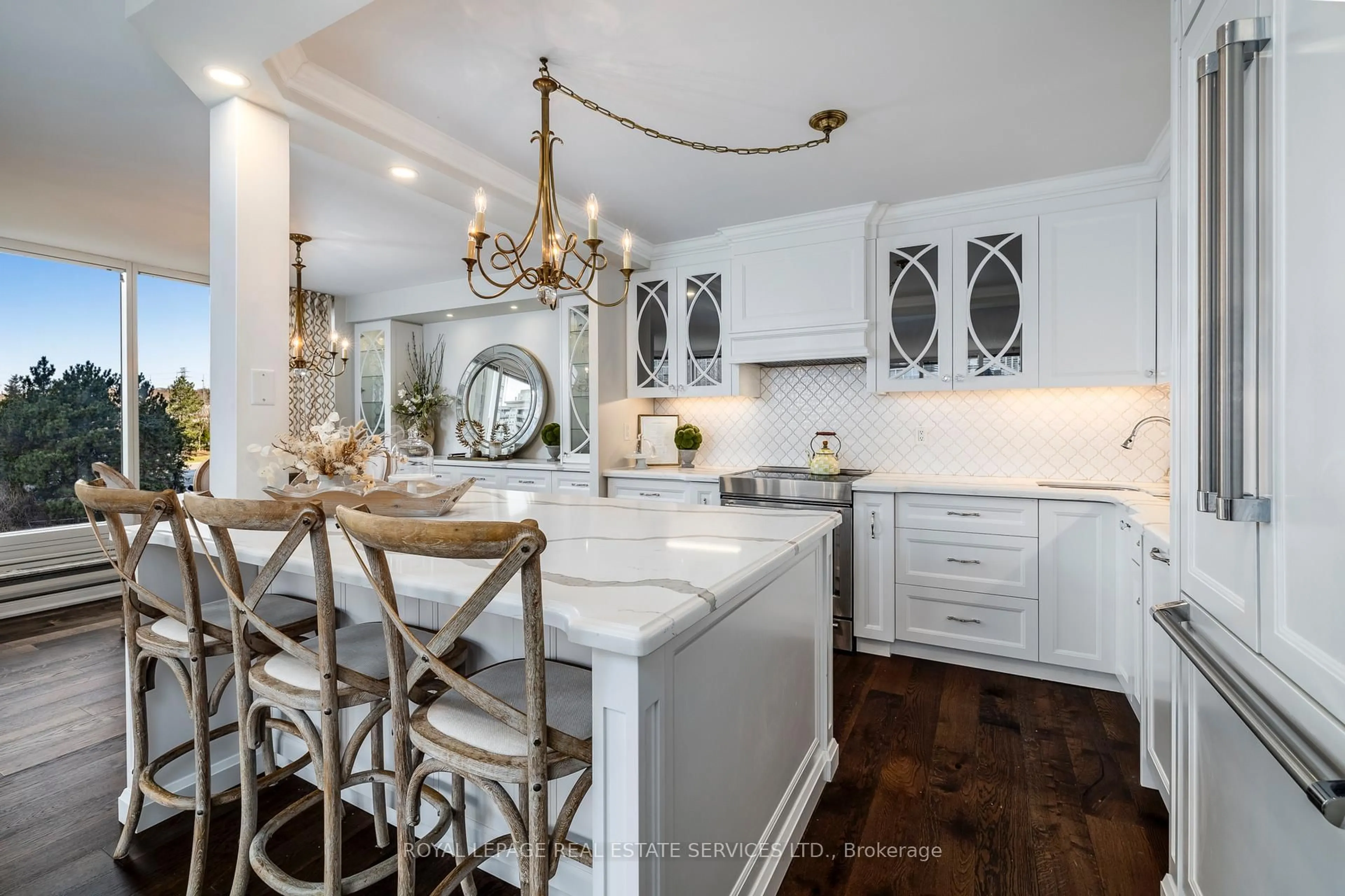 Open concept kitchen, unknown for 1 Palace Pier Crt #309, Toronto Ontario M8V 3W9