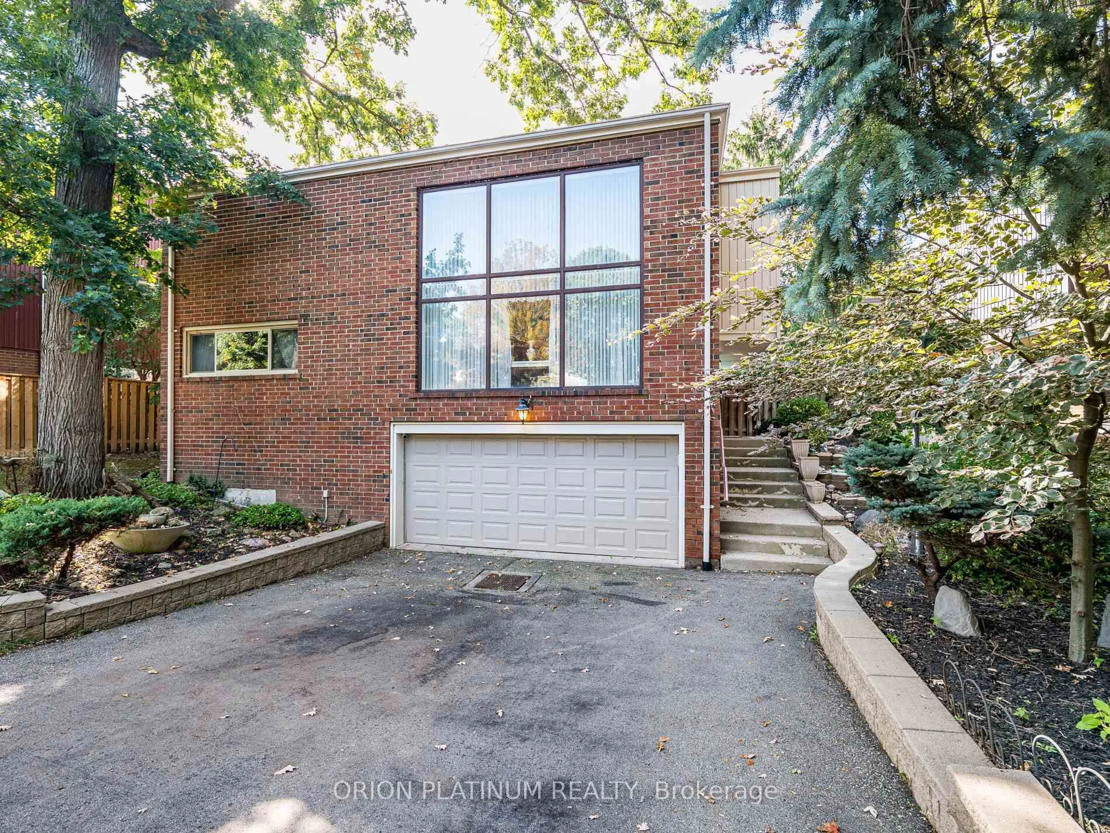 Home with brick exterior material, street for 3636 Pitch Pine Cres, Mississauga Ontario L5L 1P8