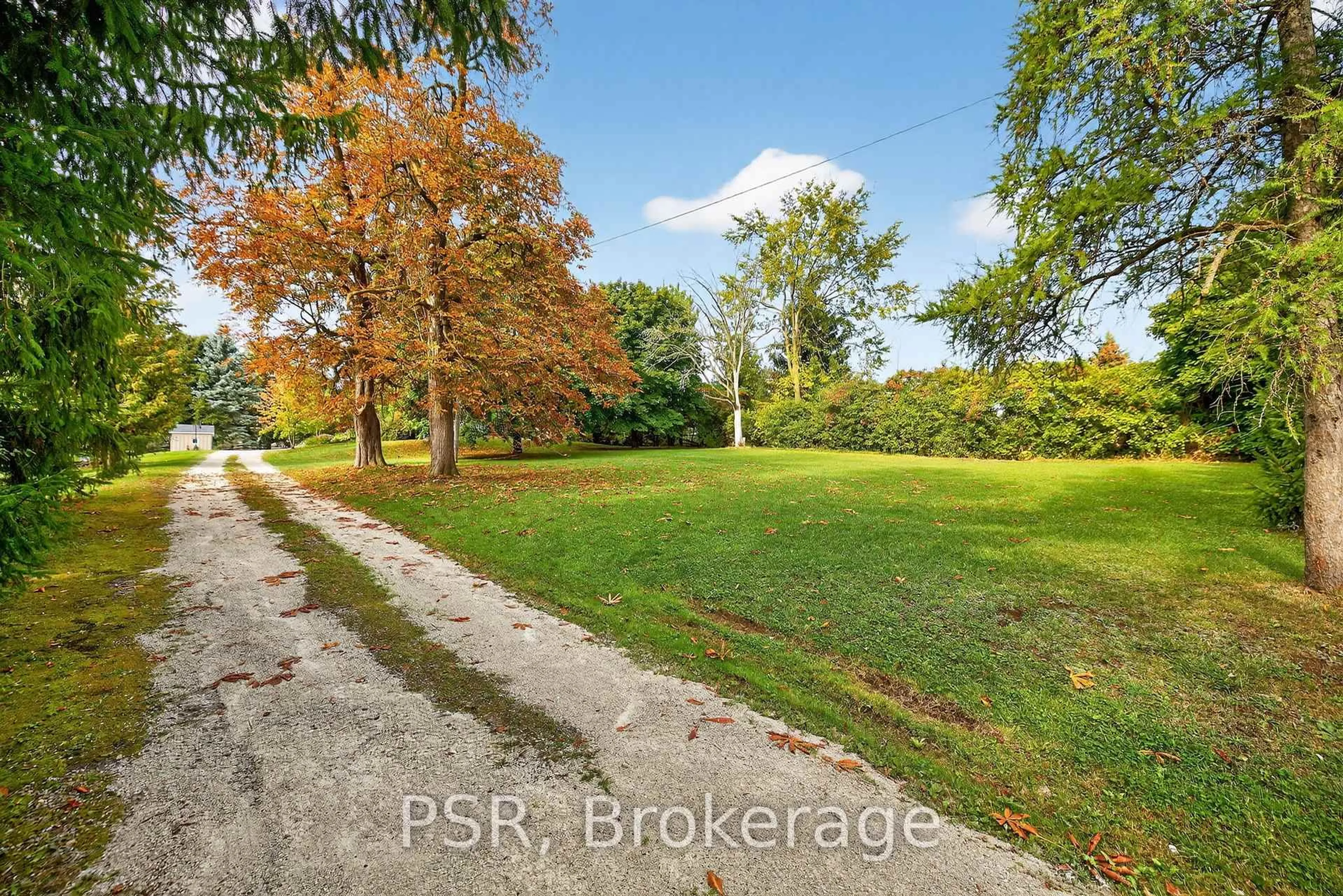 A pic from outside/outdoor area/front of a property/back of a property/a pic from drone, unknown for 14700 Creditview Rd, Caledon Ontario L7C 3G1