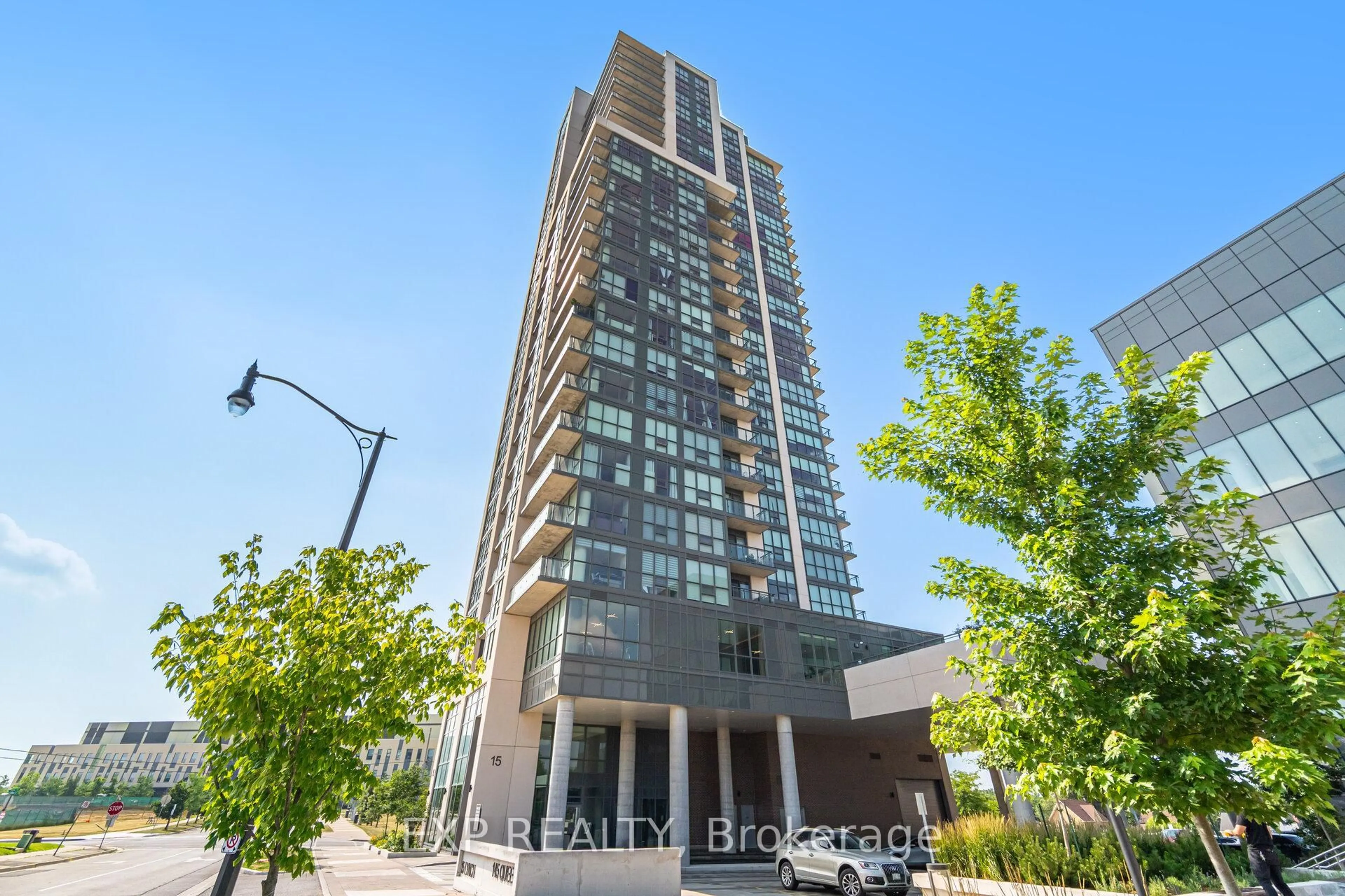 Indoor foyer for 15 Lynch St #903, Brampton Ontario L6W 0C7