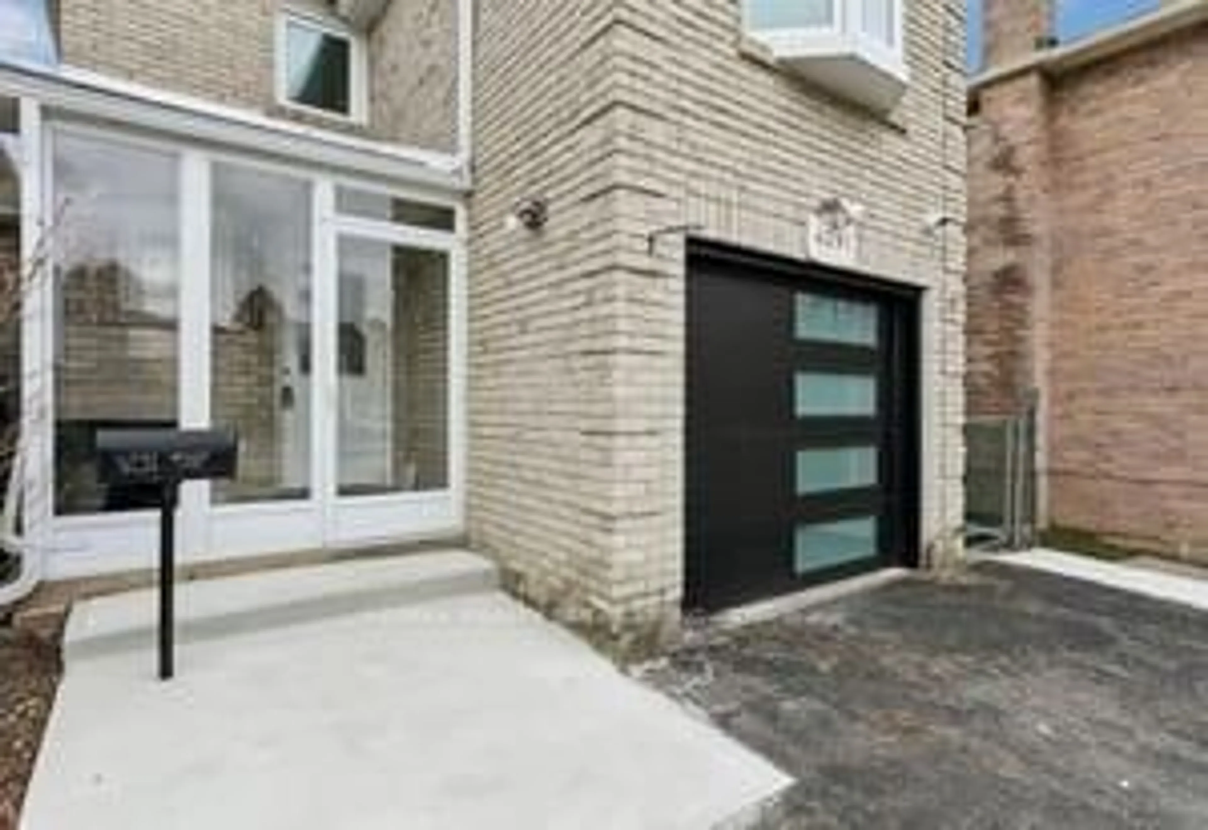 Home with brick exterior material, street for 4291 Beacon Lane, Mississauga Ontario L5C 3V8