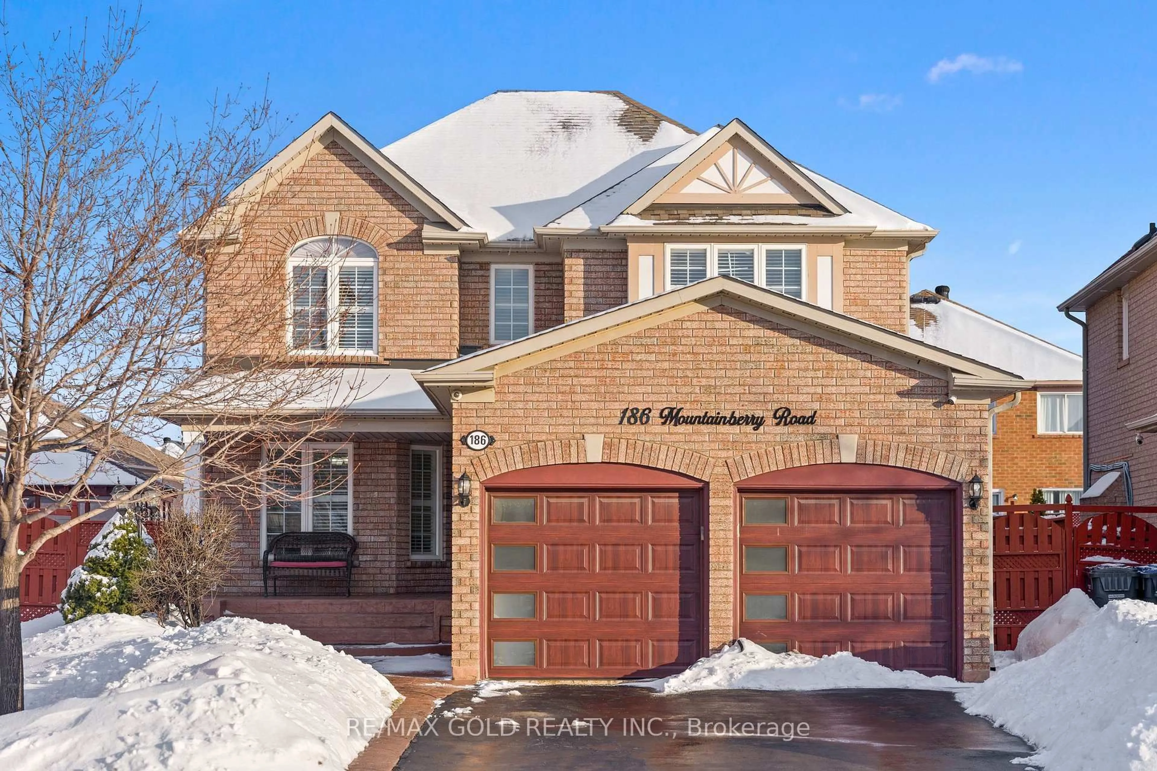 Home with brick exterior material, street for 186 Mountainberry Rd, Brampton Ontario L6R 2L2