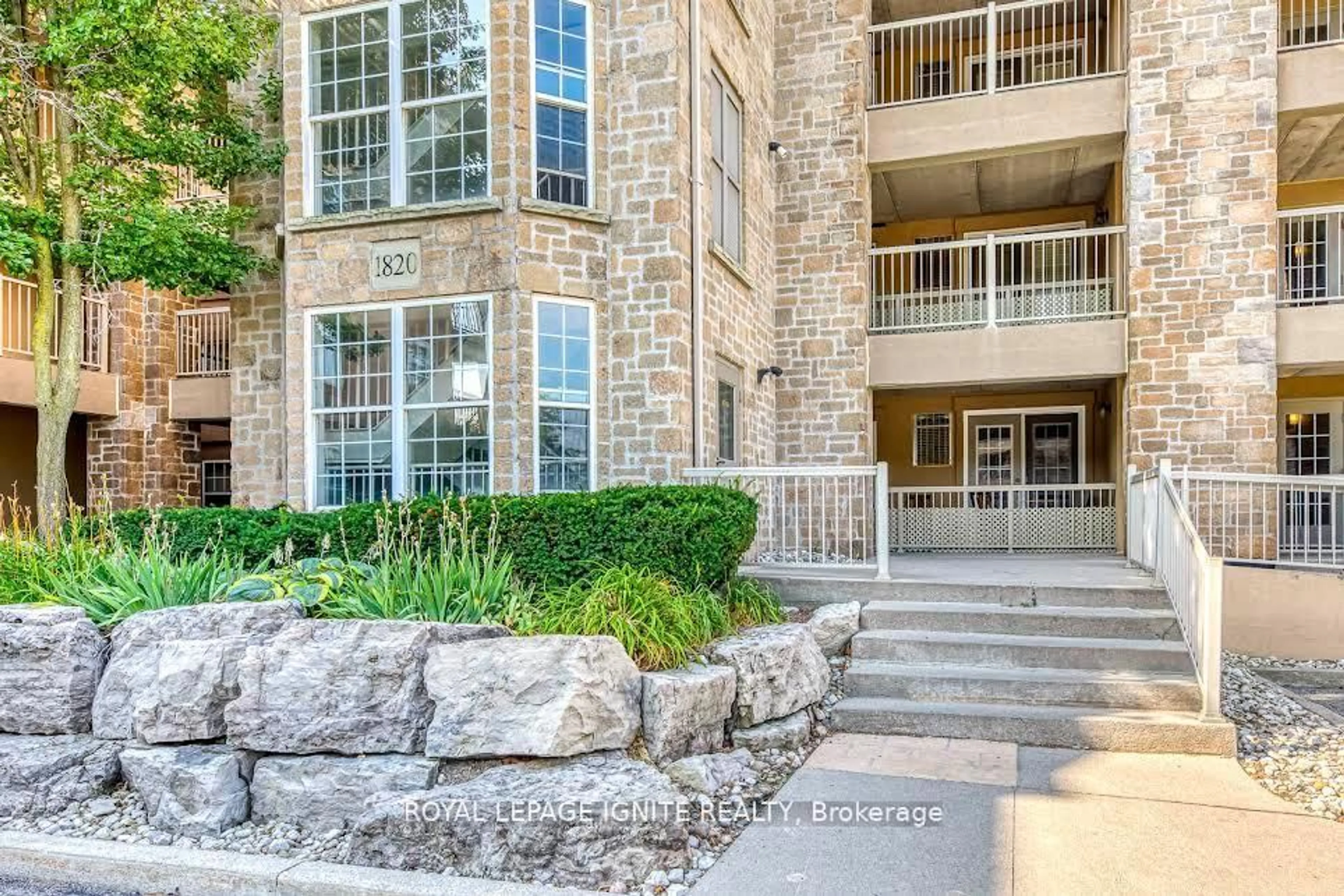 Unknown for 1820 Walkers Line #211, Burlington Ontario L7M 4V4