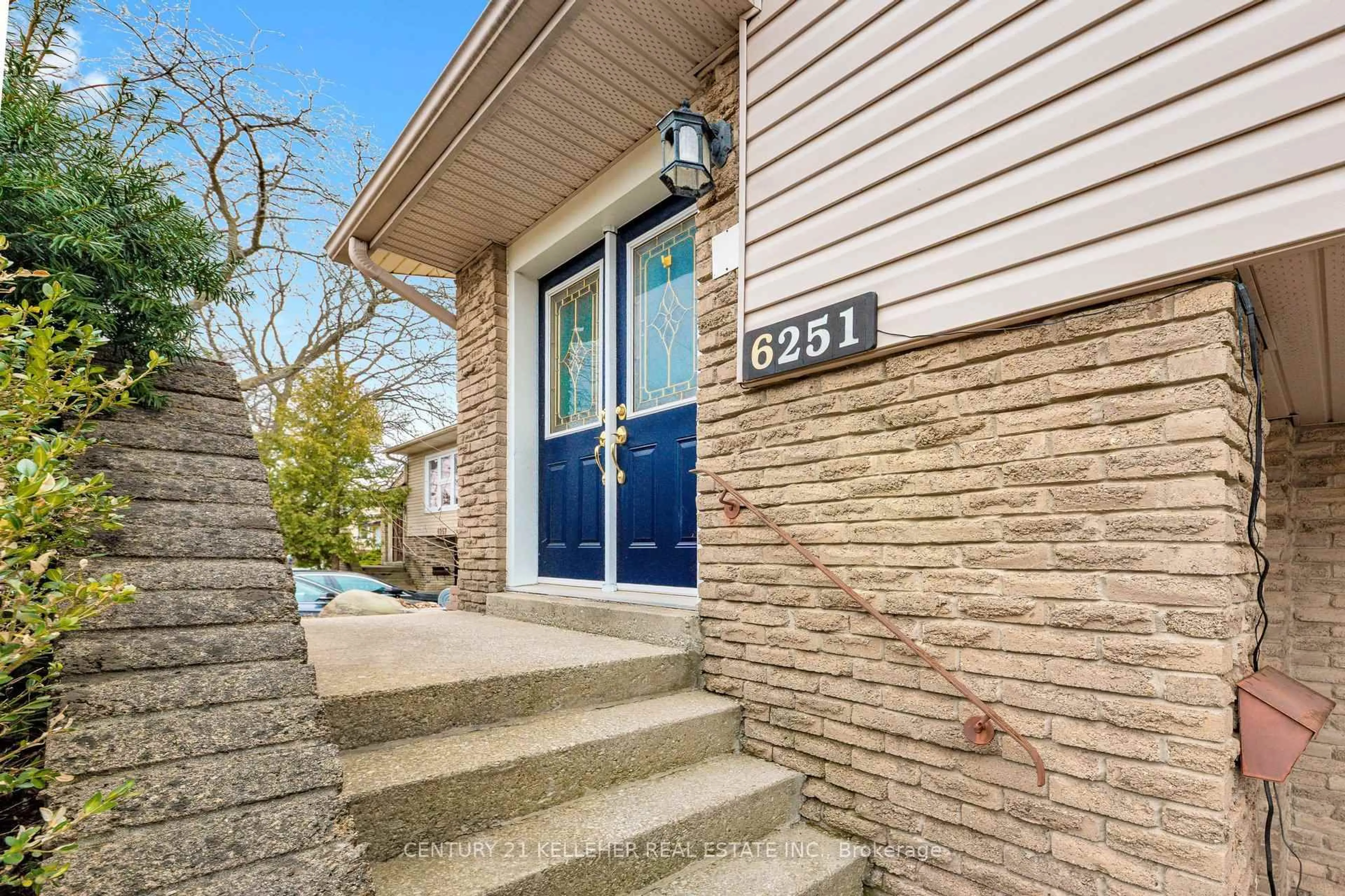 Unknown for 6251 Atherly Cres, Mississauga Ontario L5N 2J1