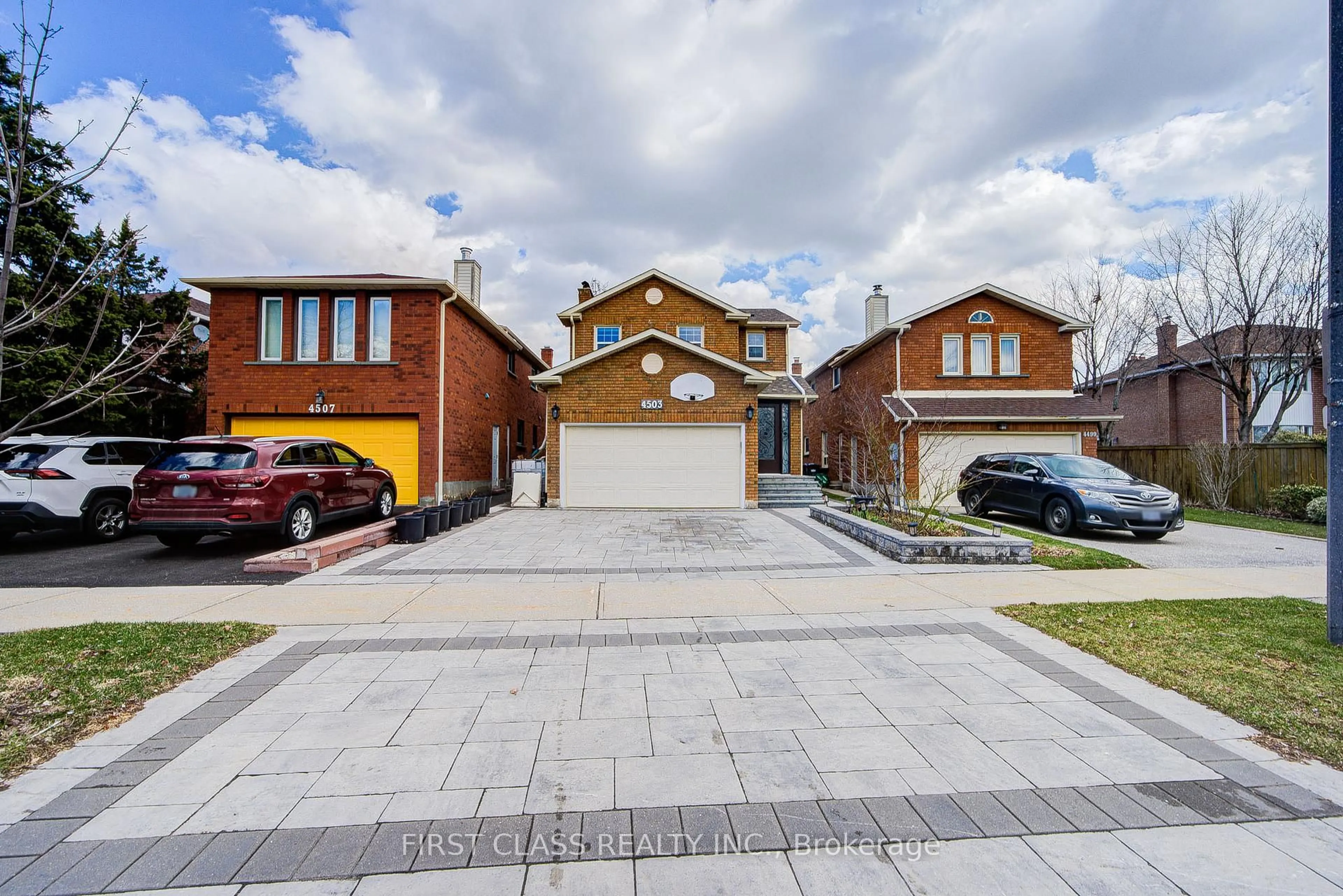 Unknown for 4503 Kimbermount Ave, Mississauga Ontario L5M 4J4