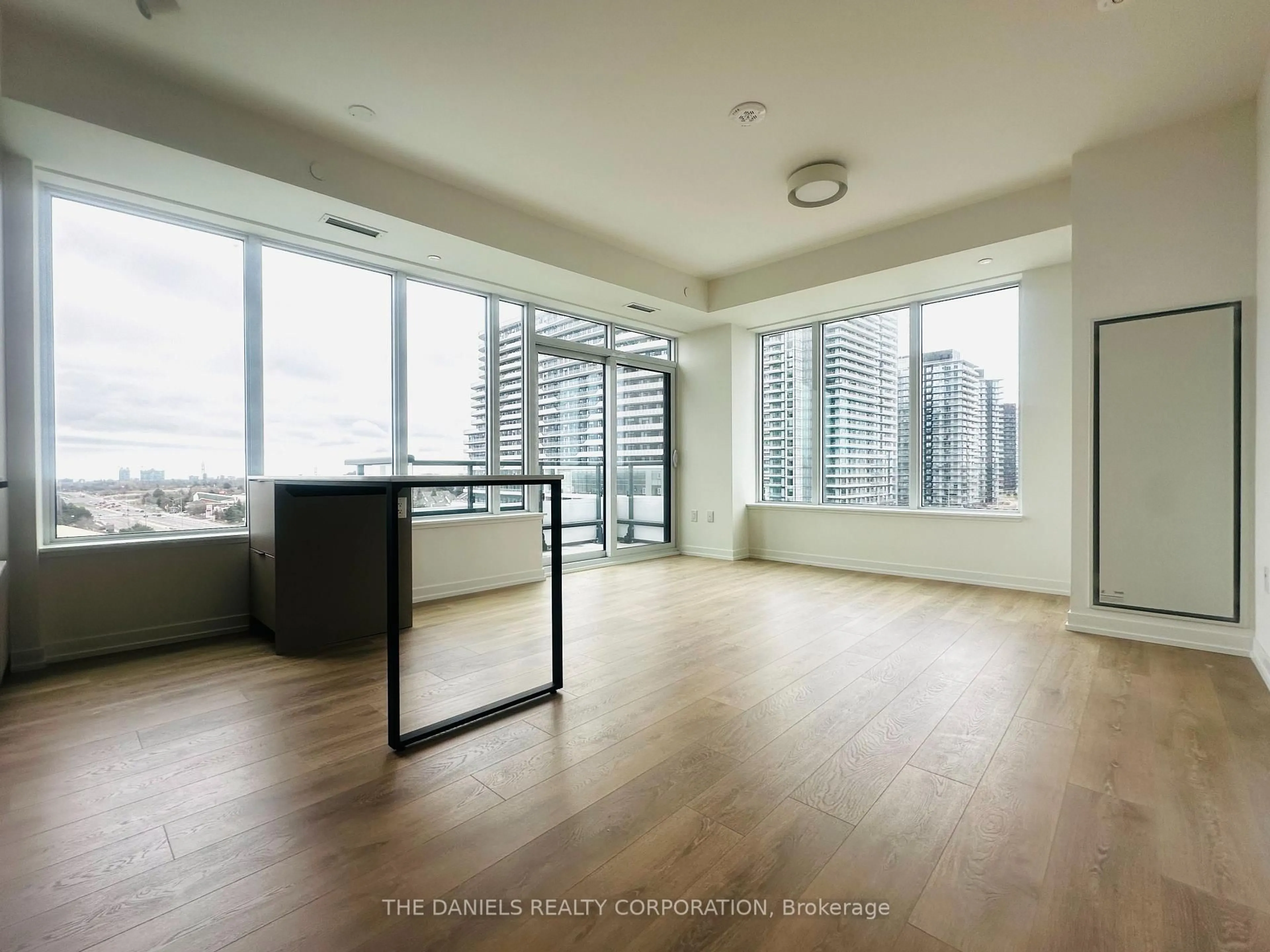 A pic of a room for 2485 Eglinton Ave #918, Mississauga Ontario L5M 2T1