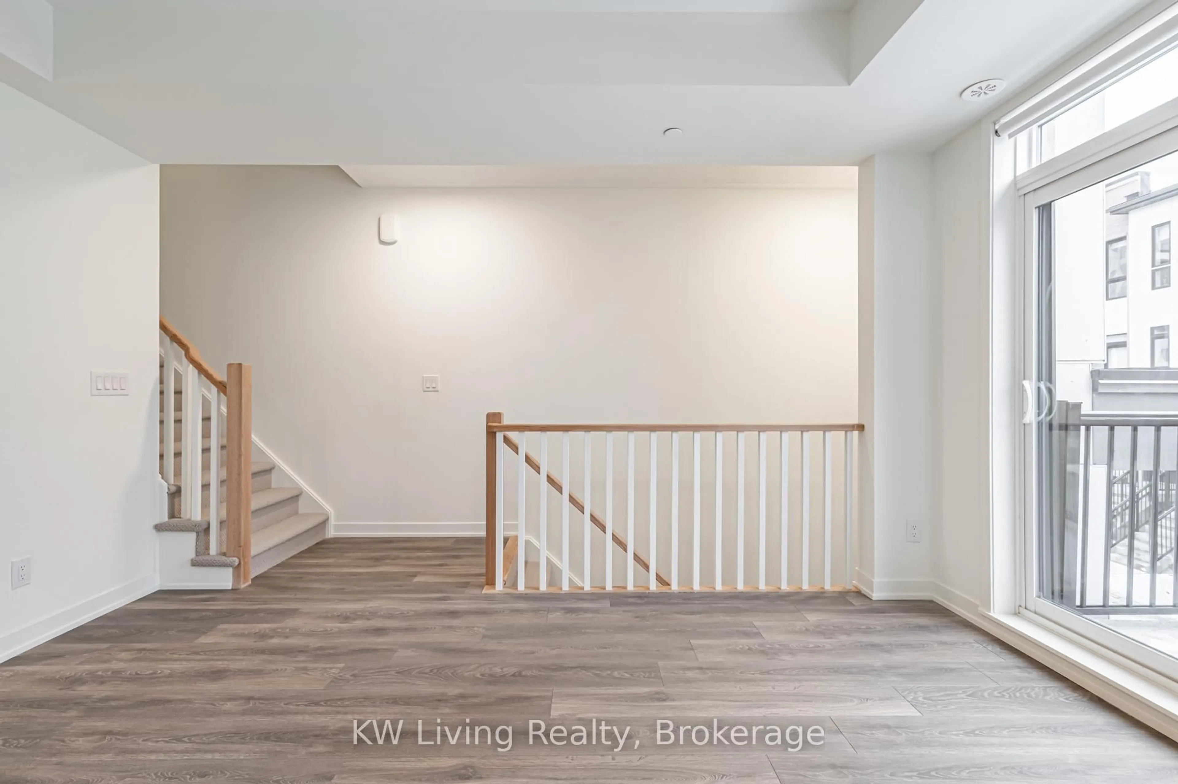 Unknown for 145 Canon Jackson Dr #210, Toronto Ontario M6M 0E1