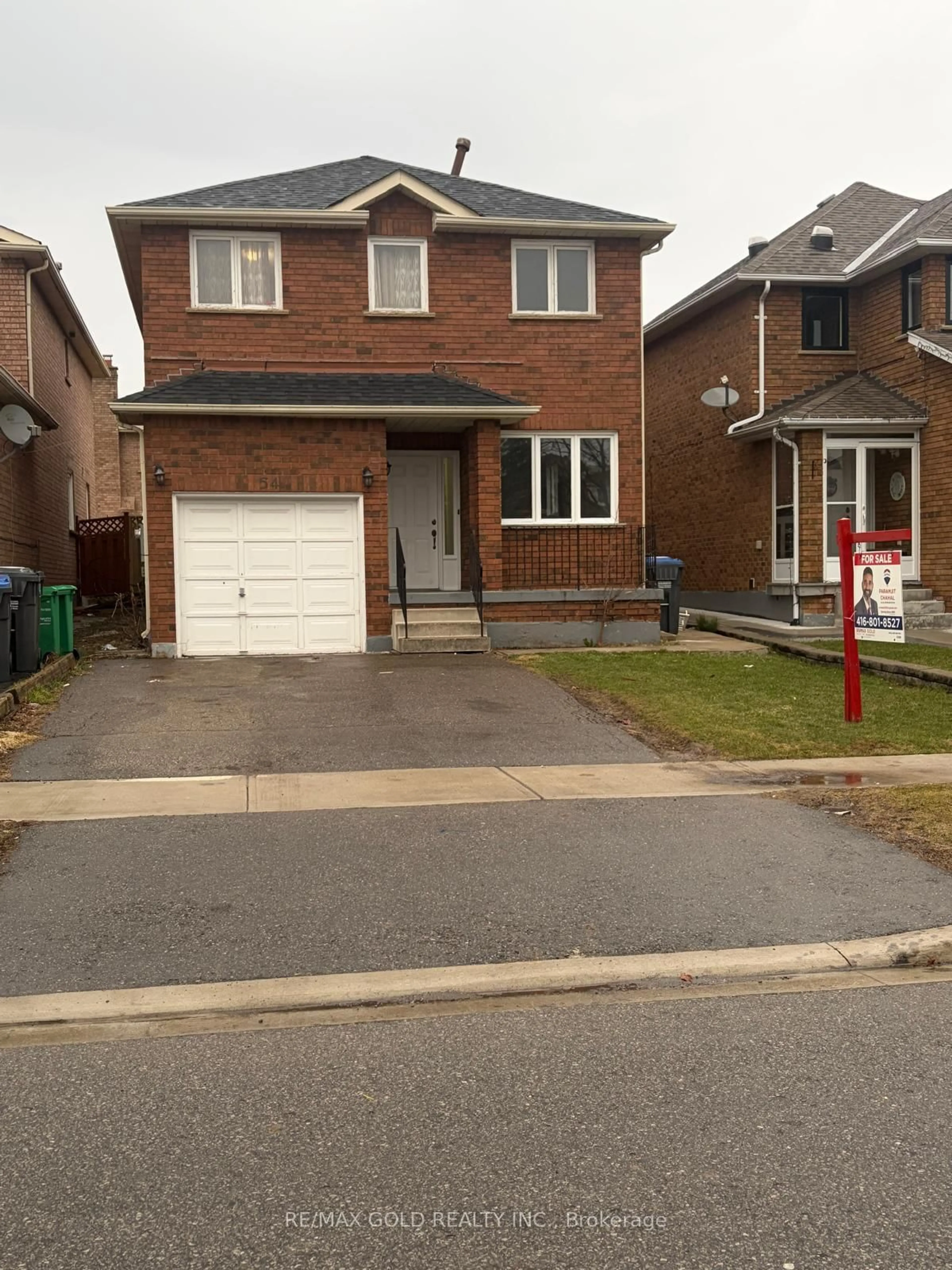 Home with brick exterior material, street for 54 Creditstone Rd, Brampton Ontario L6Y 4G1