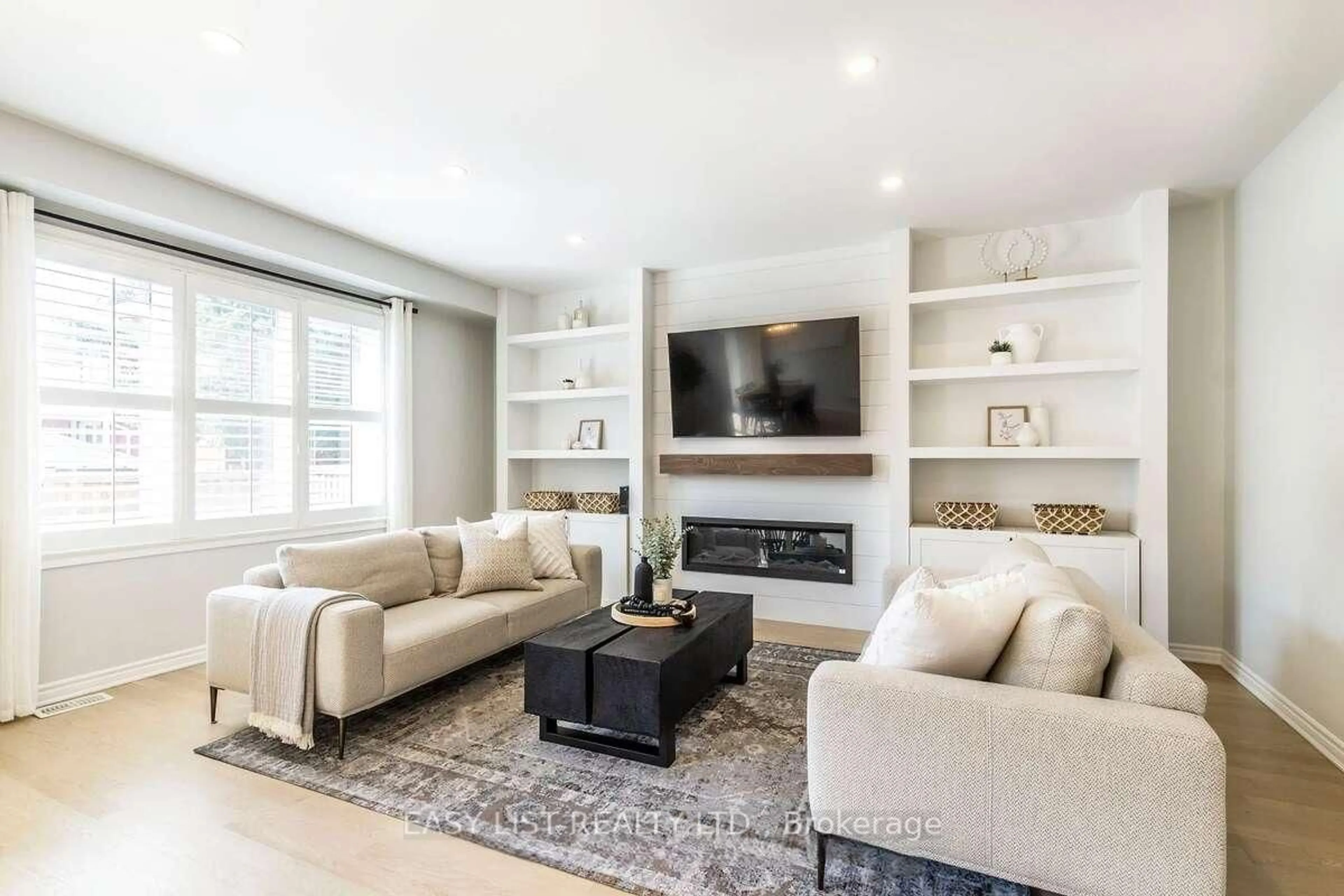 Living room with furniture, unknown for 868 Paupst Pl, Milton Ontario L9T 8S4