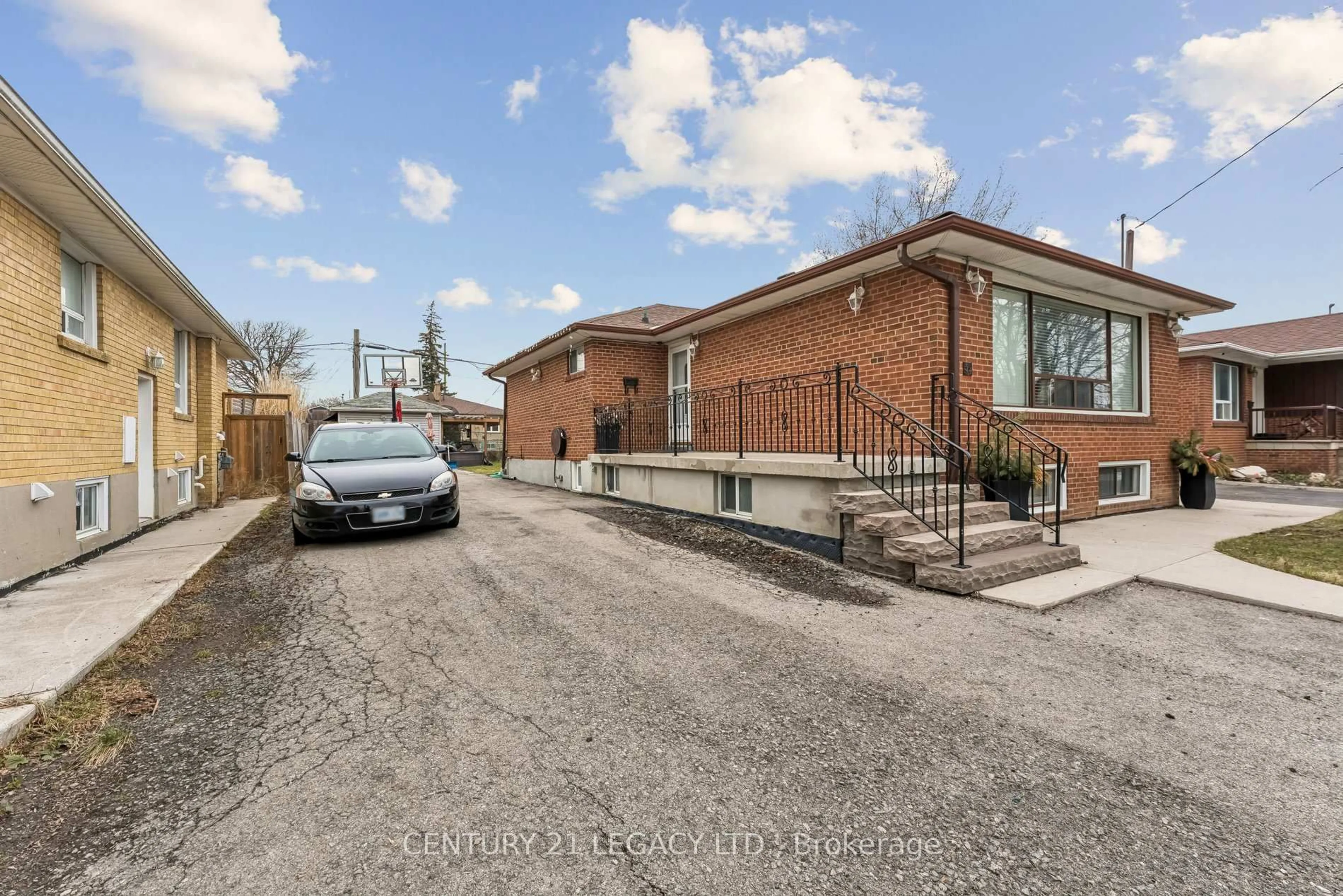 Home with brick exterior material, street for 34 Cumberland Dr, Brampton Ontario L6V 1W6