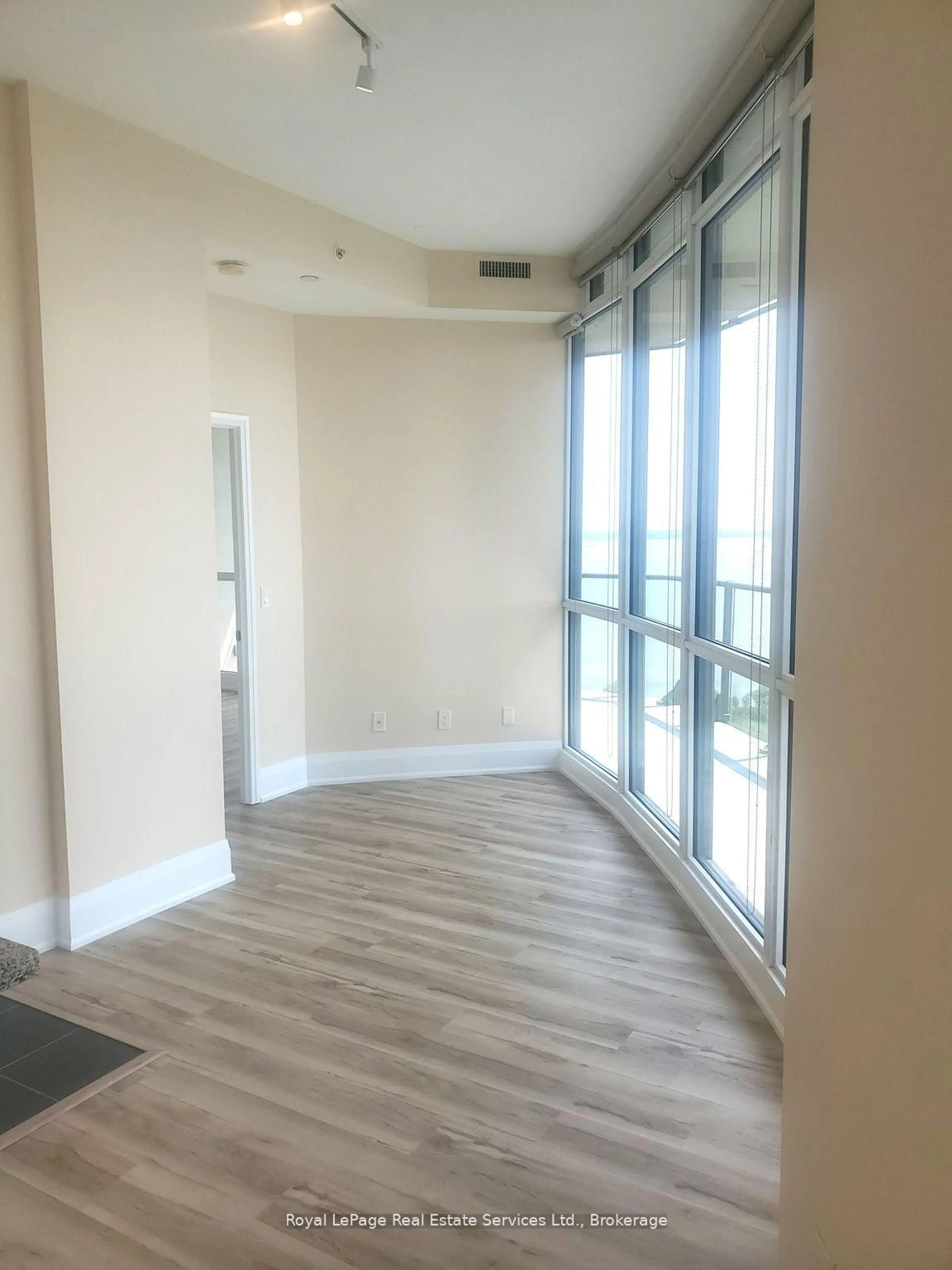 Unknown for 59 Annie Craig Dr #3702, Toronto Ontario M8V 0C4