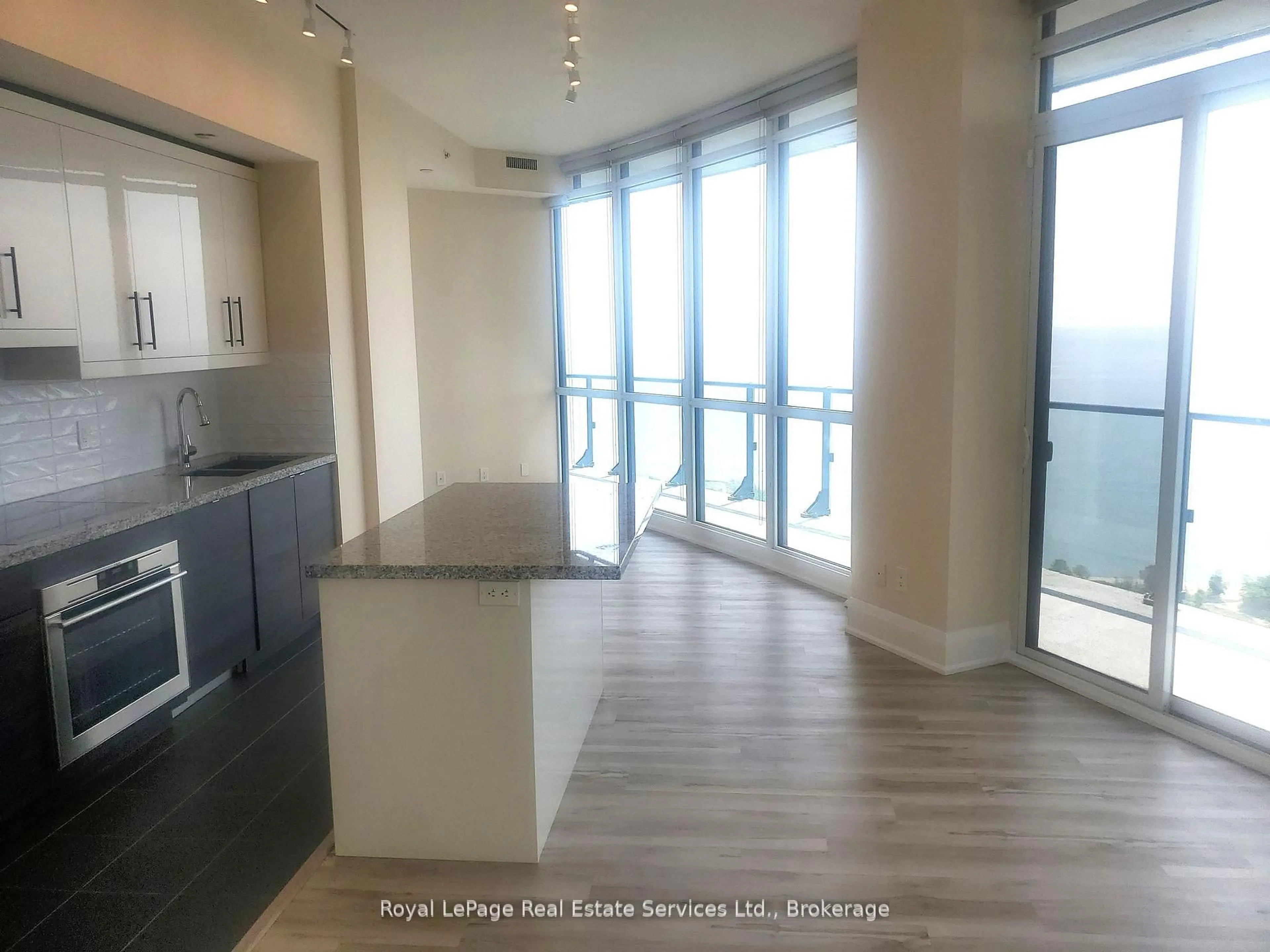 Unknown for 59 Annie Craig Dr #3702, Toronto Ontario M8V 0C4