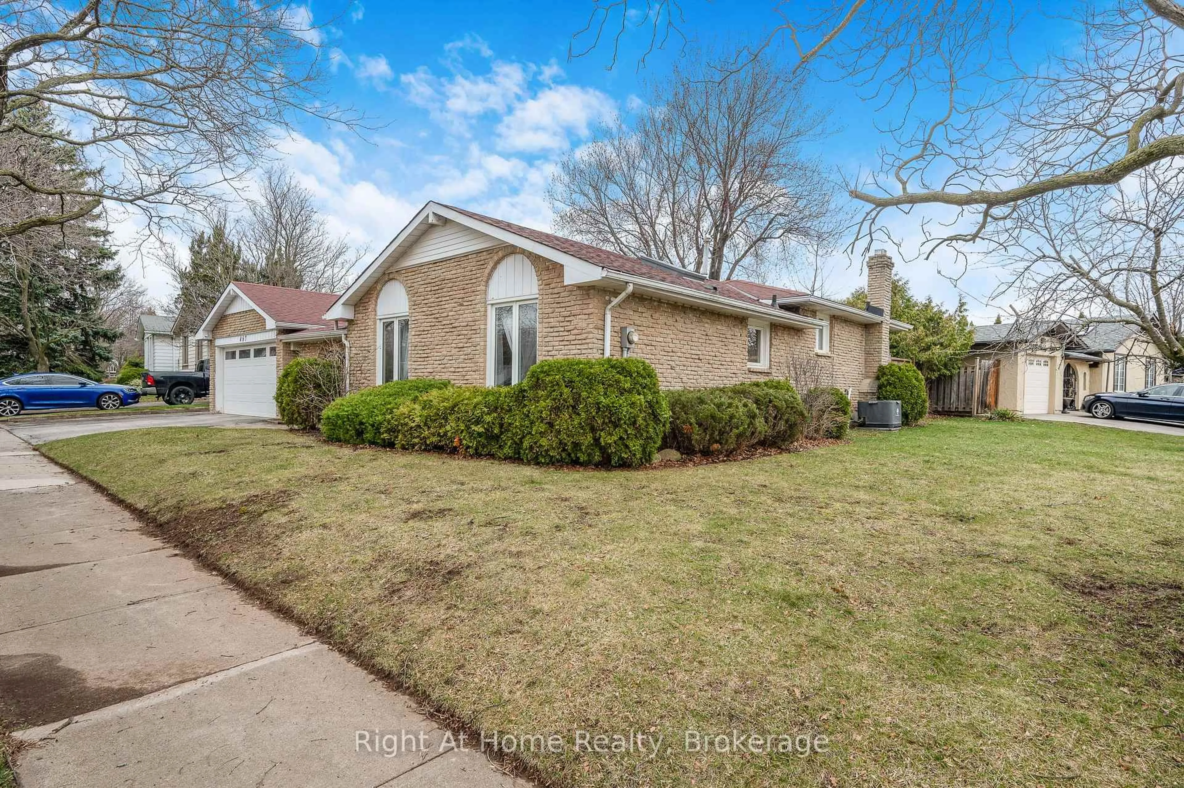 Home with brick exterior material, street for 467 VANGUARD Cres, Oakville Ontario L6L 5G6