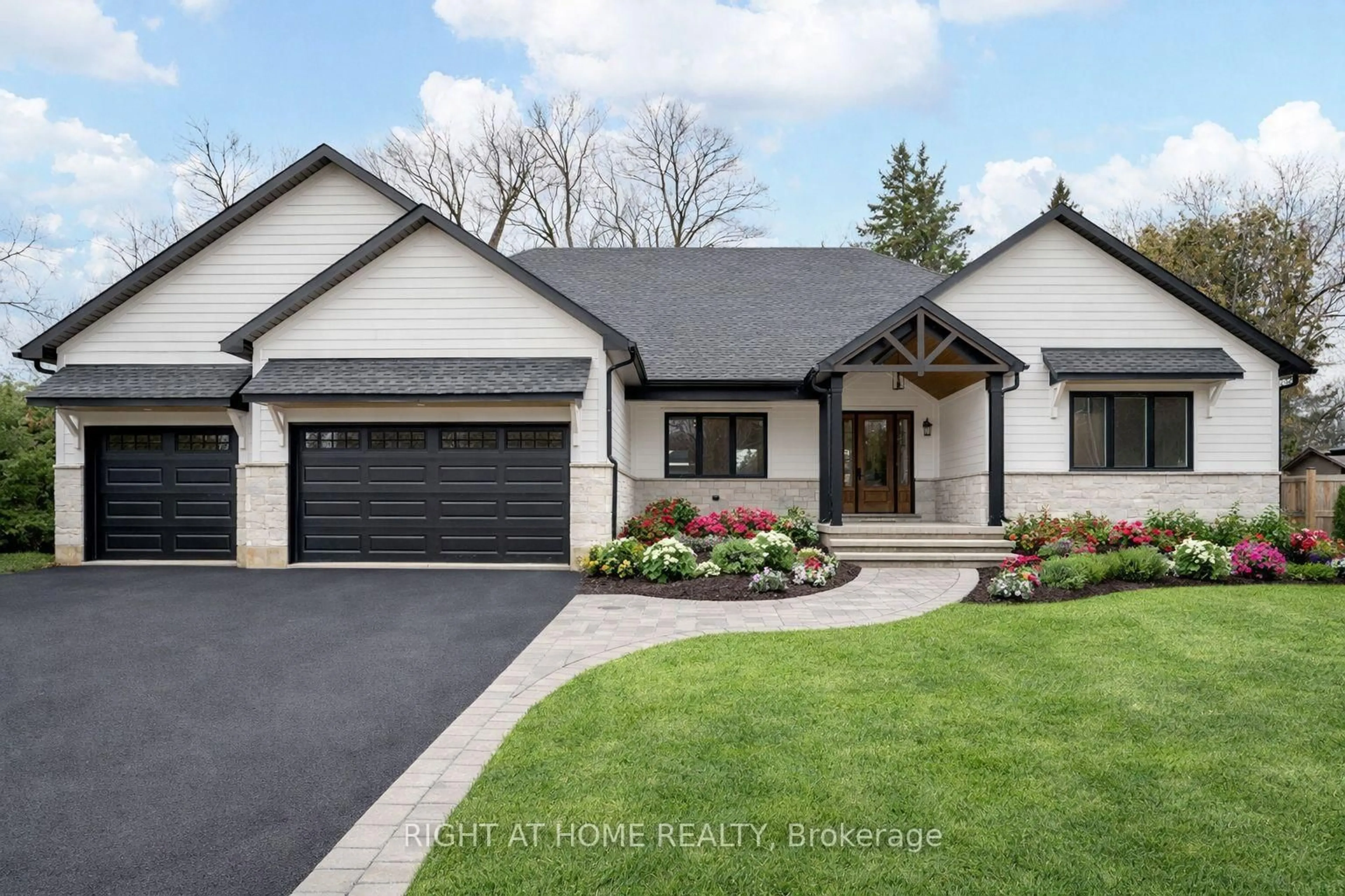 Home with brick exterior material, street for 9 Maple Grove Rd, Caledon Ontario L7K 0Z2