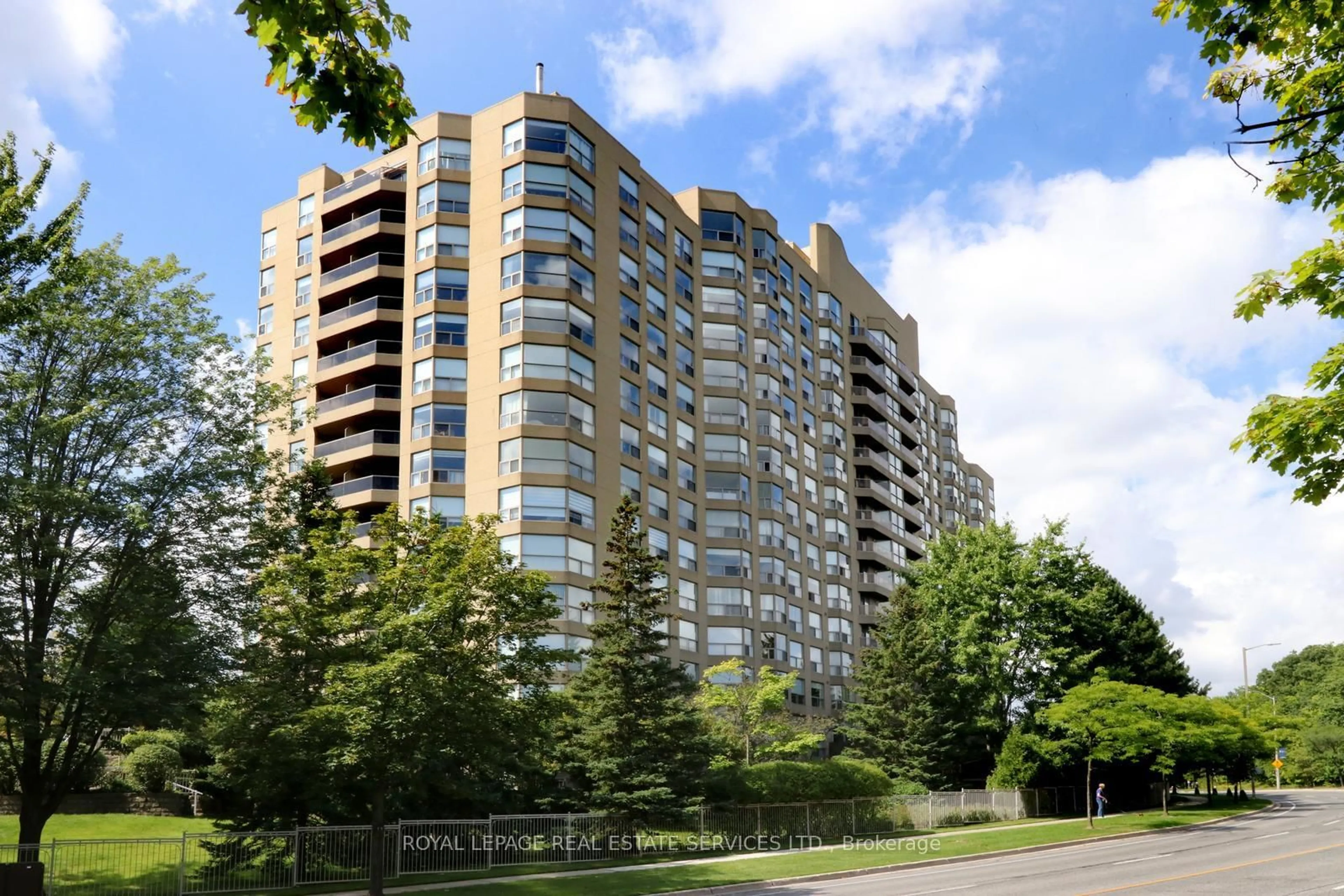 Unknown for 1800 The Collegeway #804, Mississauga Ontario L5L 5S4