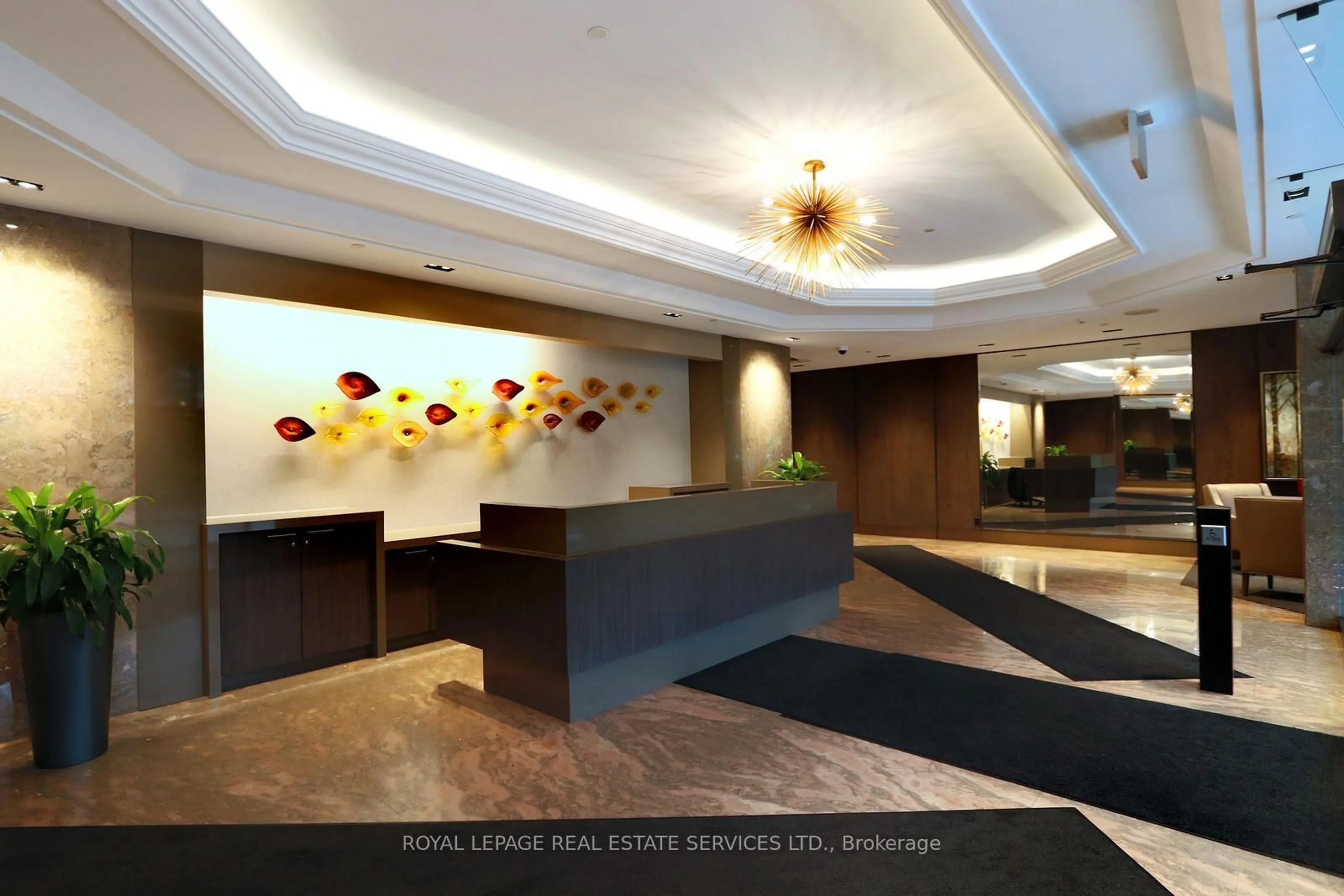 Lobby for 1800 The Collegeway #804, Mississauga Ontario L5L 5S4