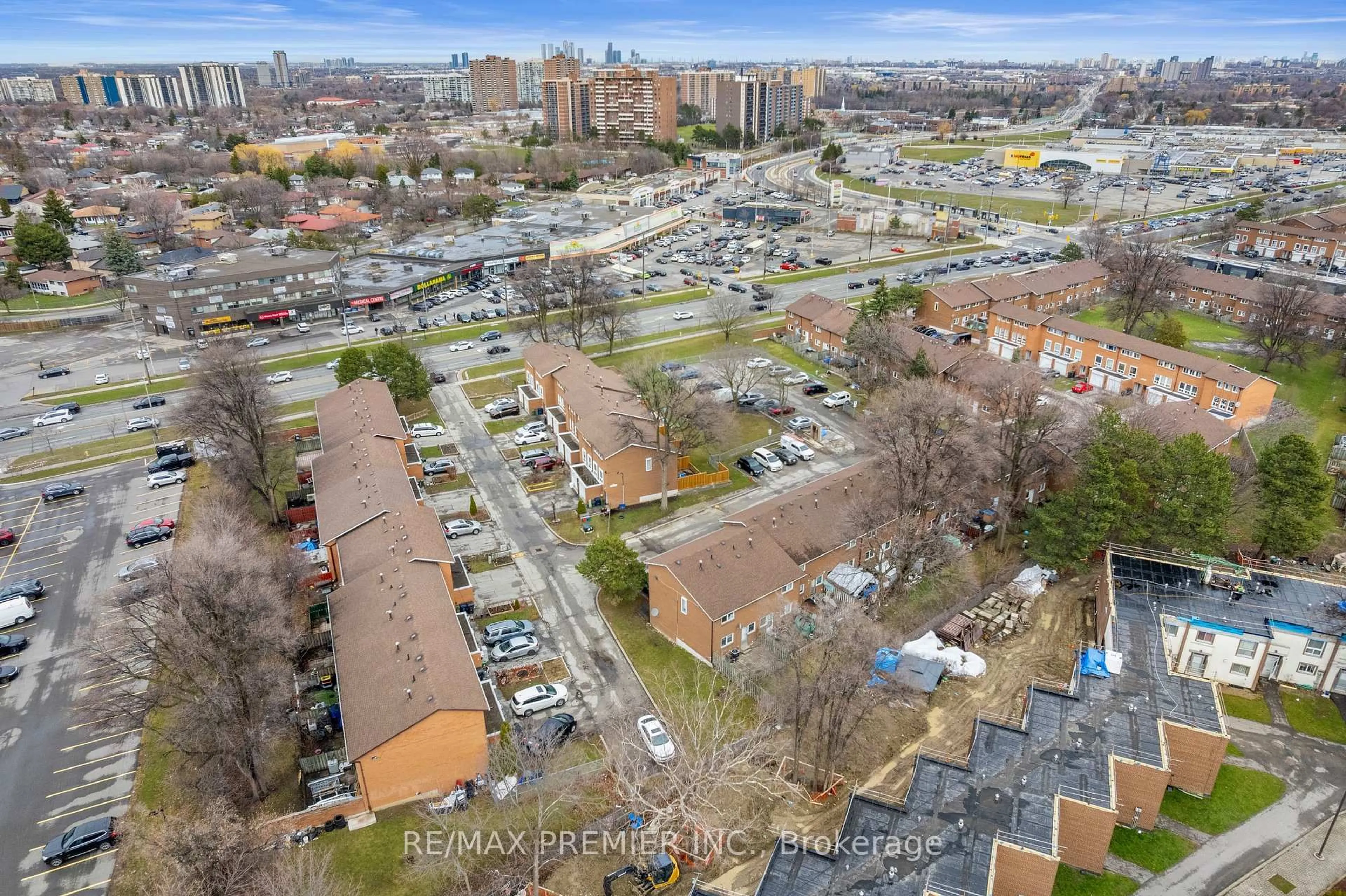 A pic from outside/outdoor area/front of a property/back of a property/a pic from drone, city buildings view from balcony for 1605 Albion Rd #292, Toronto Ontario M9V 1B6