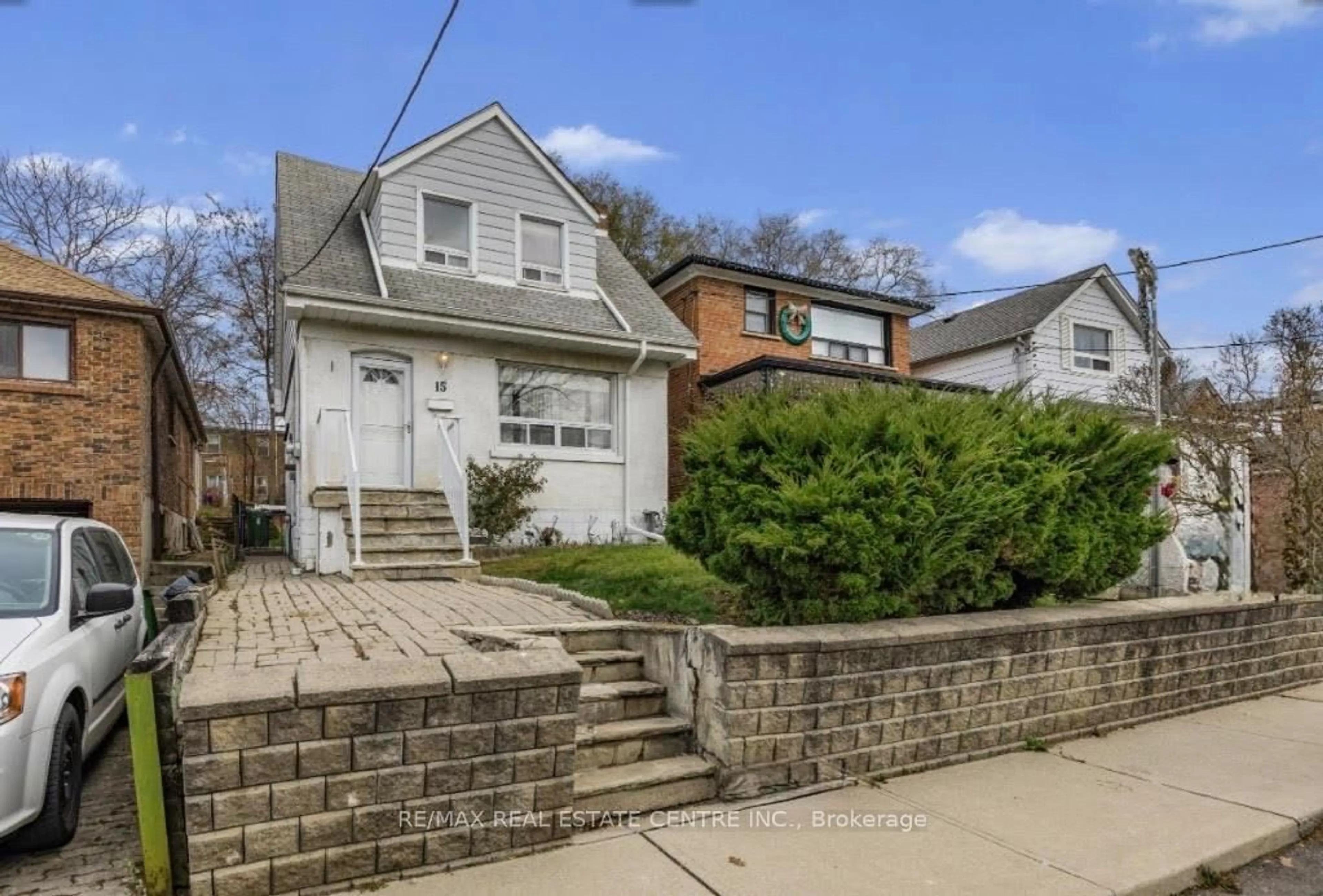 Unknown for 15 Cliff St, Toronto Ontario M6N 4L7