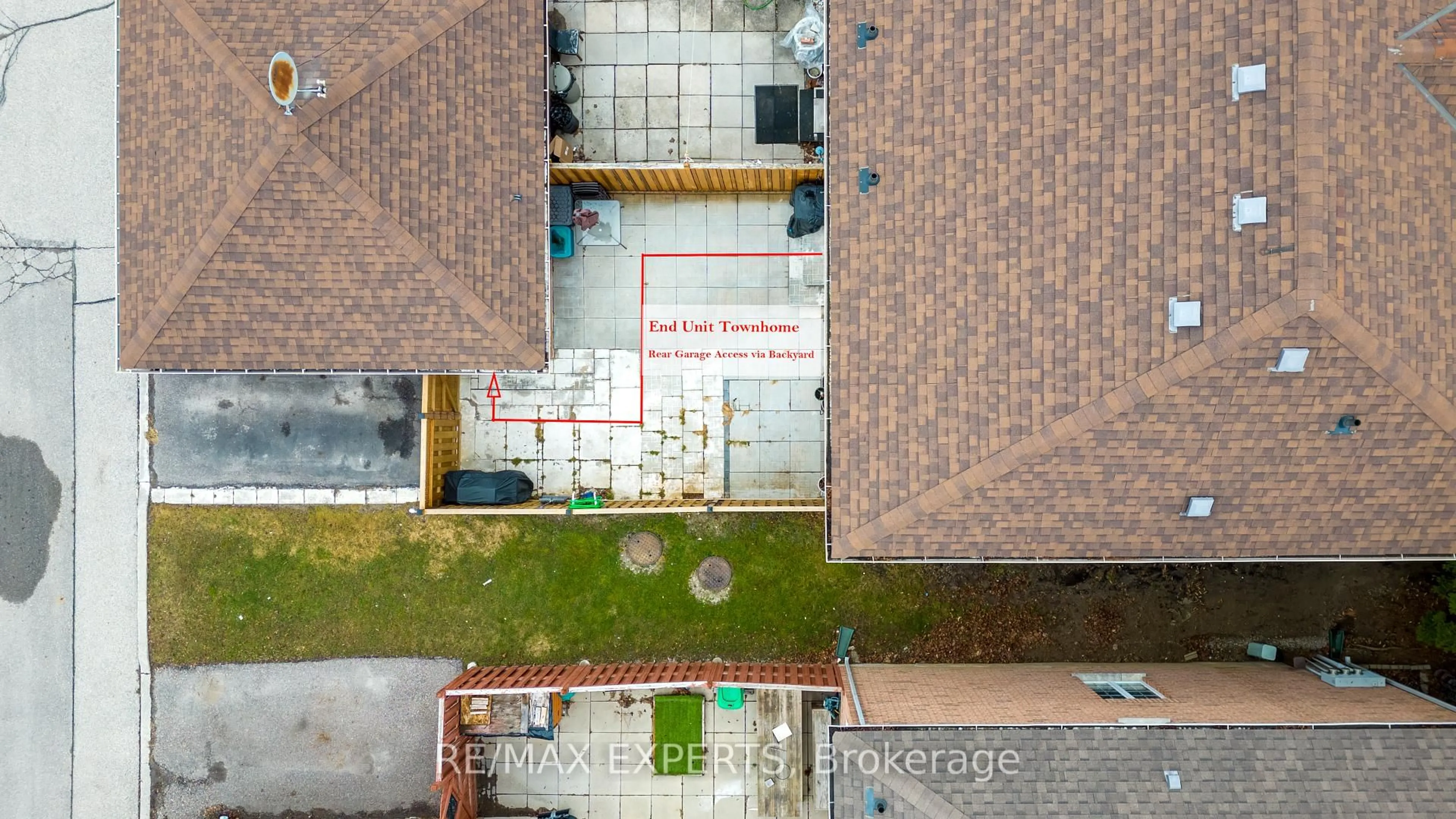 A pic from outside/outdoor area/front of a property/back of a property/a pic from drone, unknown for 35 Malta Ave #87, Brampton Ontario L6Y 5B4
