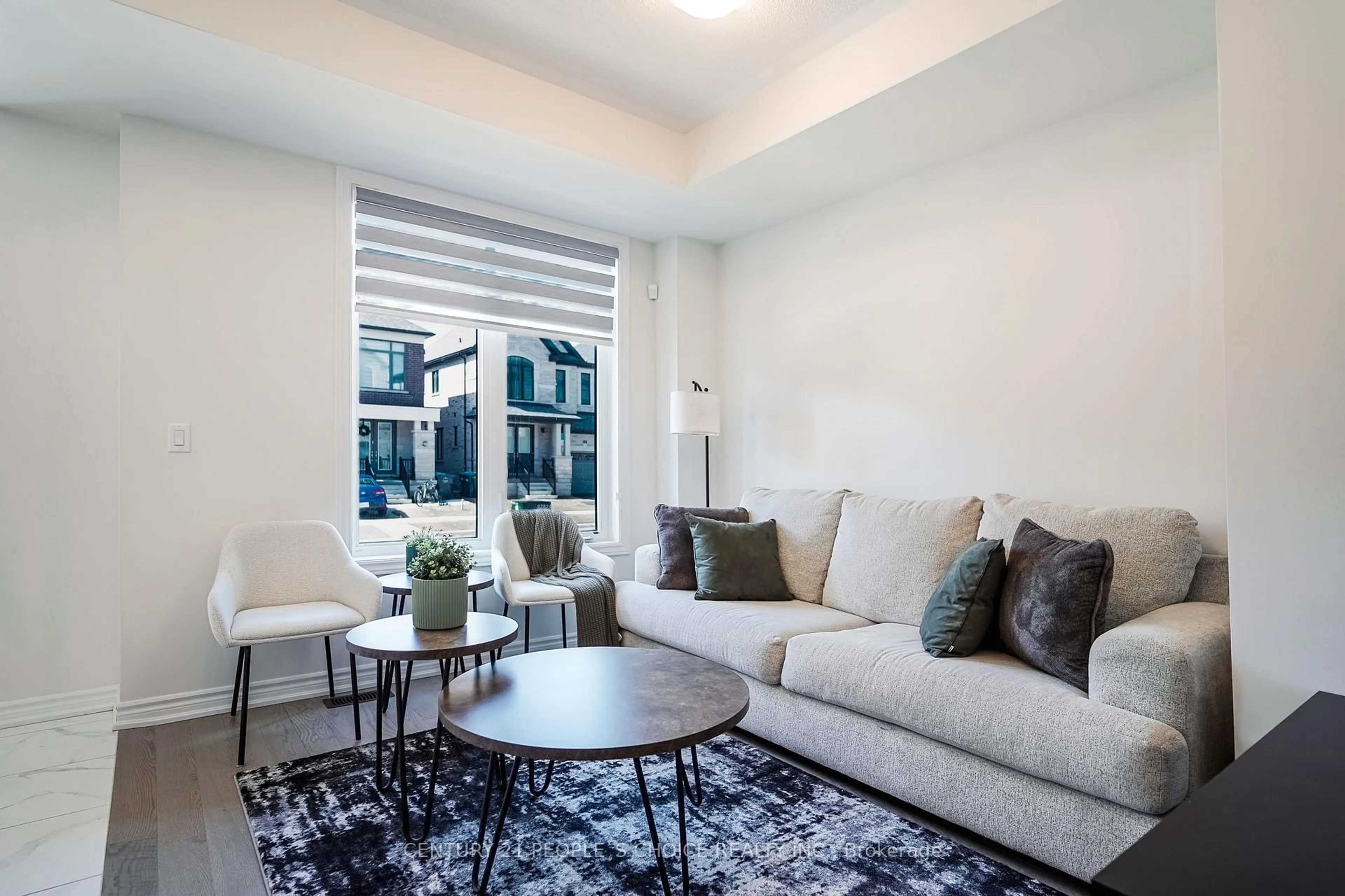 Living room with furniture, unknown for 41 Minnock St, Caledon Ontario L7C 4K9