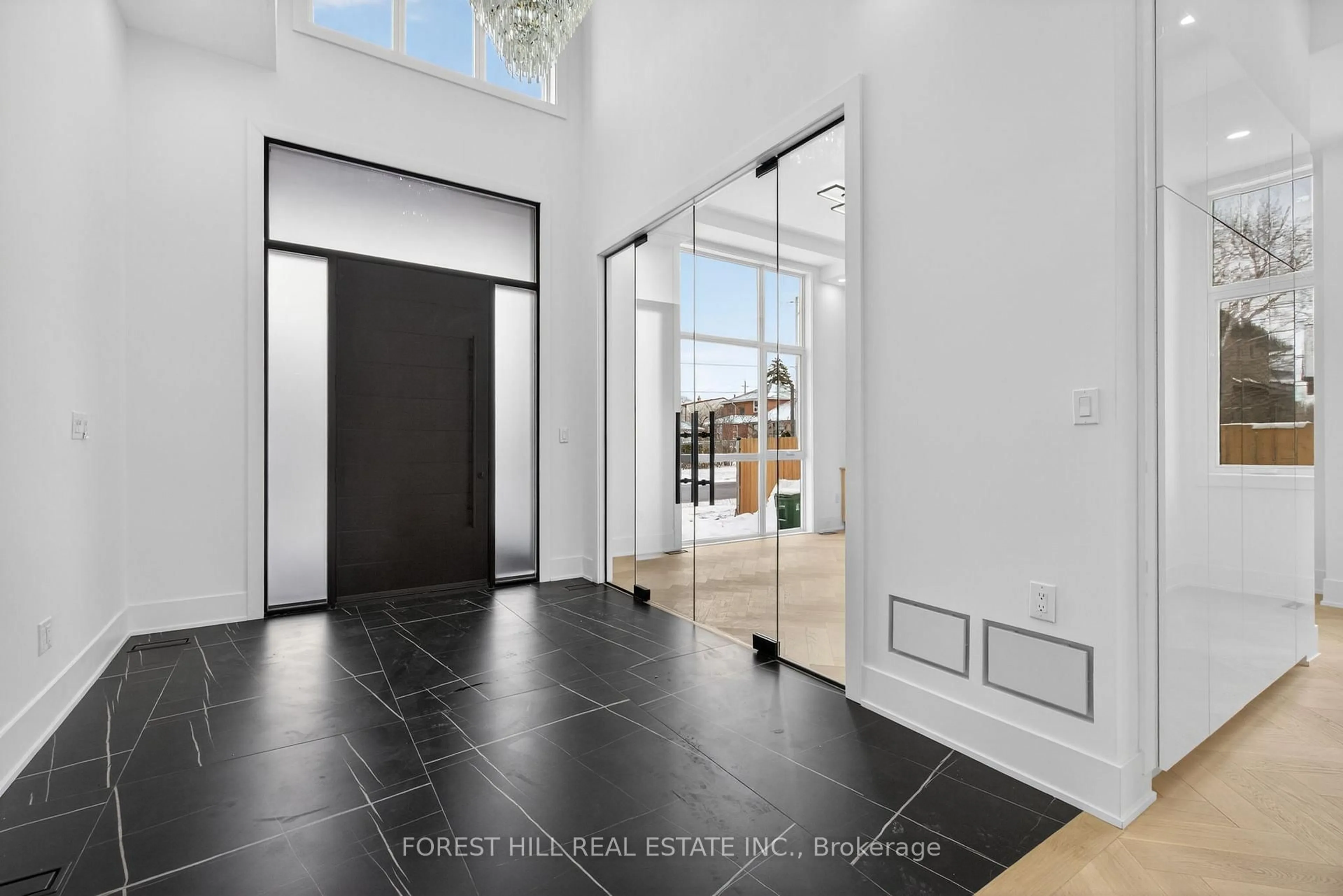 Indoor entryway for 53 Celt Ave, Toronto Ontario M6A 1H2