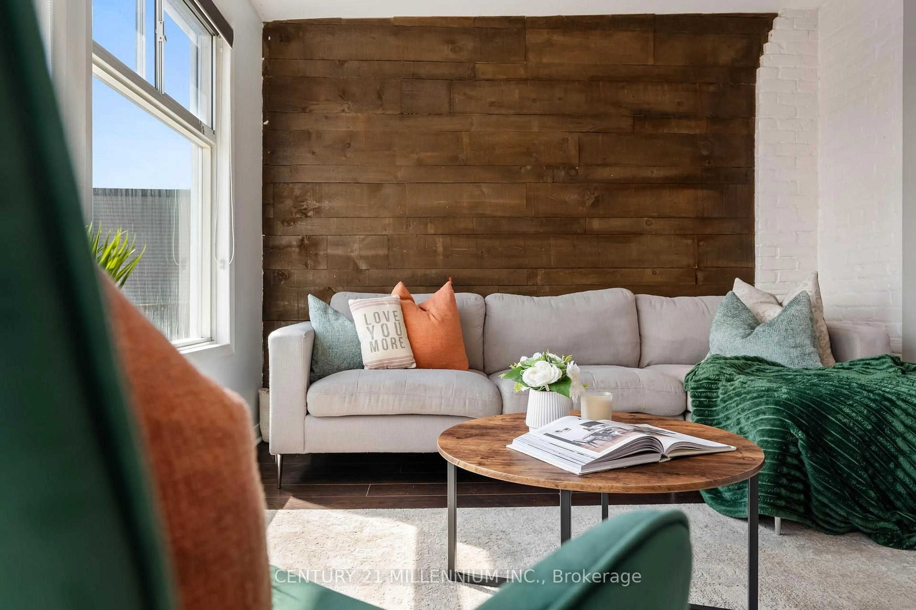 Living room with furniture, wood/laminate floor for 166 Broadway Ave #5, Orangeville Ontario L9W 1K3