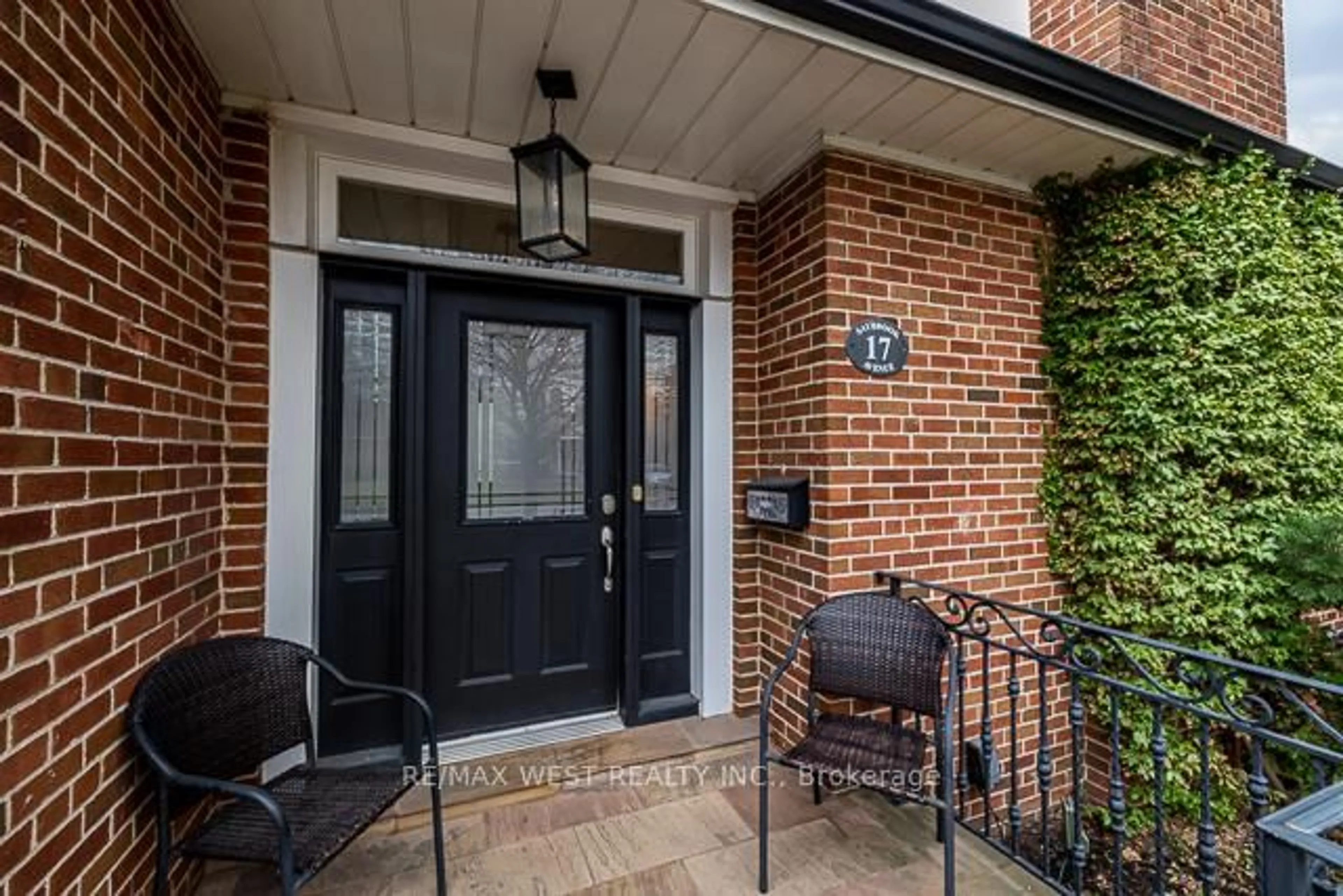 Unknown for 17 Saybrook Ave, Toronto Ontario M8Z 2V3