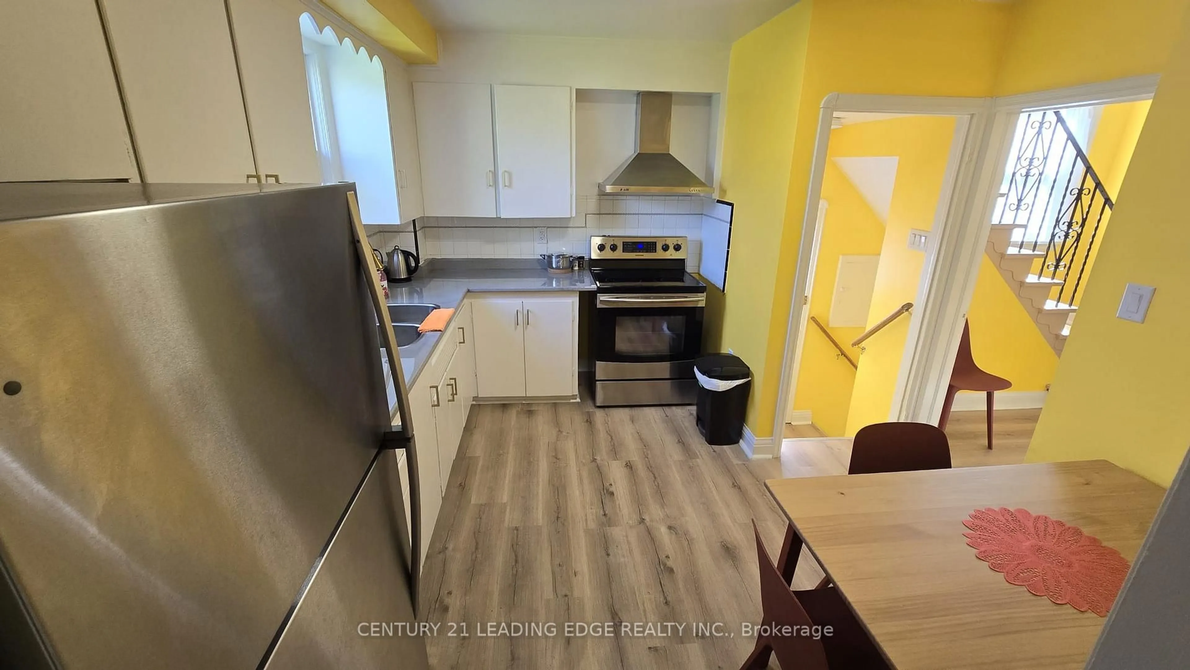 Standard kitchen, wood/laminate floor for 70 Westdale Dr, Toronto Ontario M3K 1A6