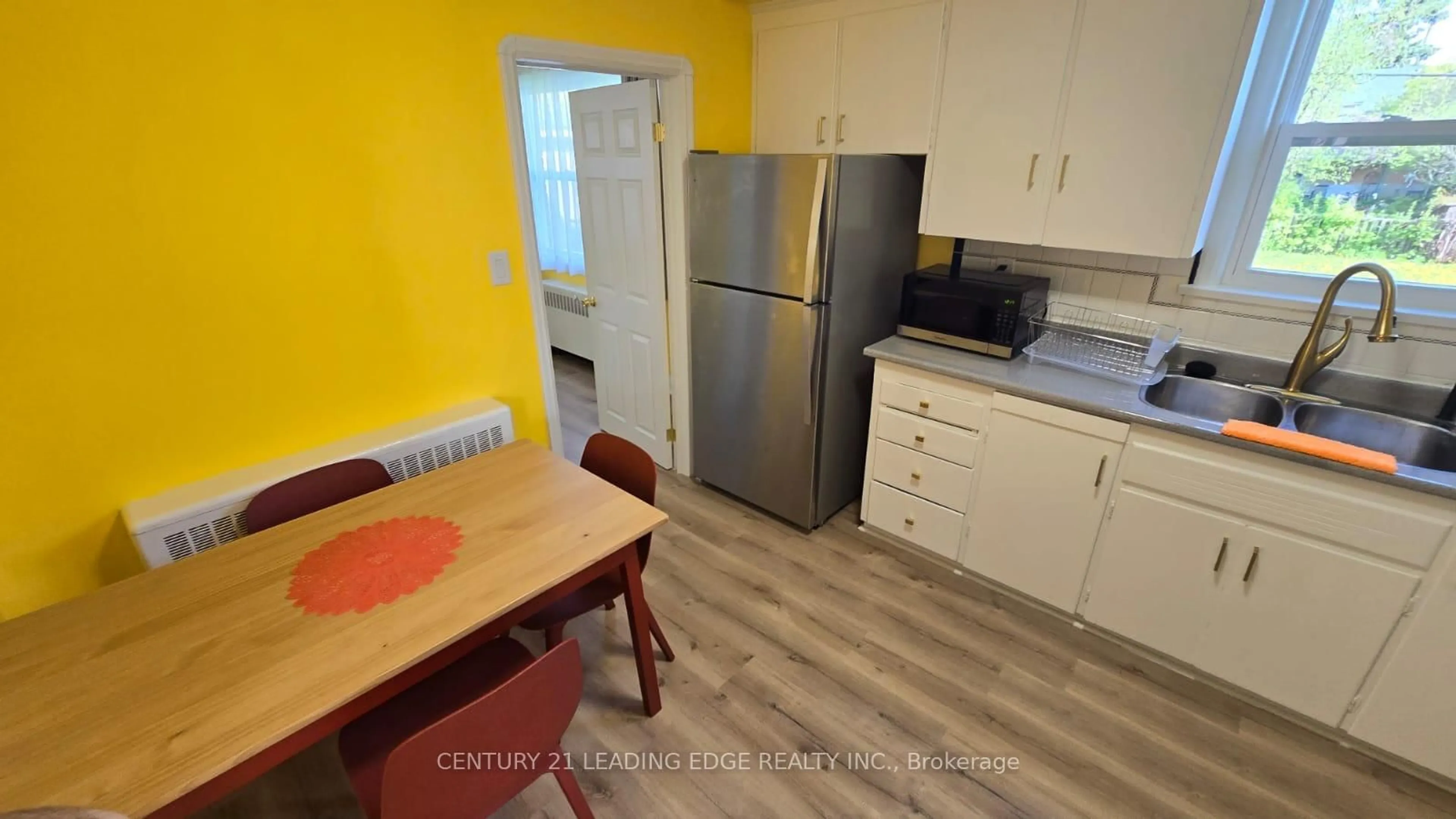 Standard kitchen, unknown for 70 Westdale Dr, Toronto Ontario M3K 1A6