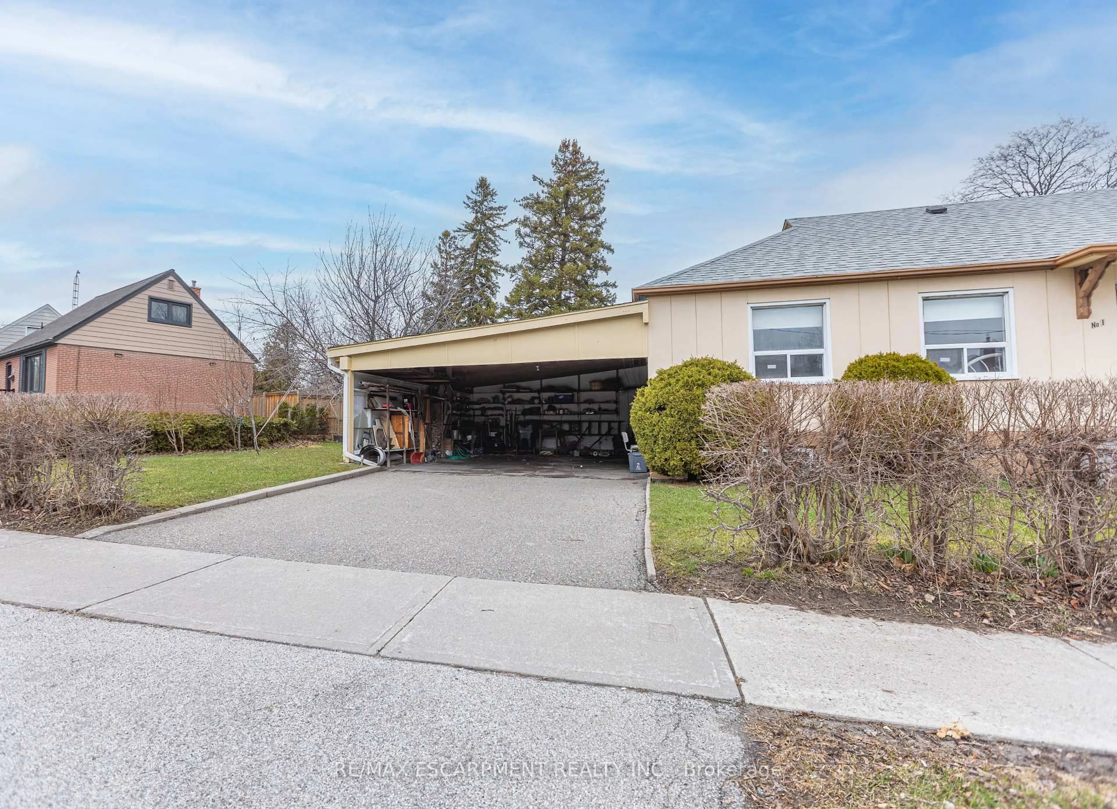 Unknown for 1 Snaresbrook Dr, Toronto Ontario M9W 2N5