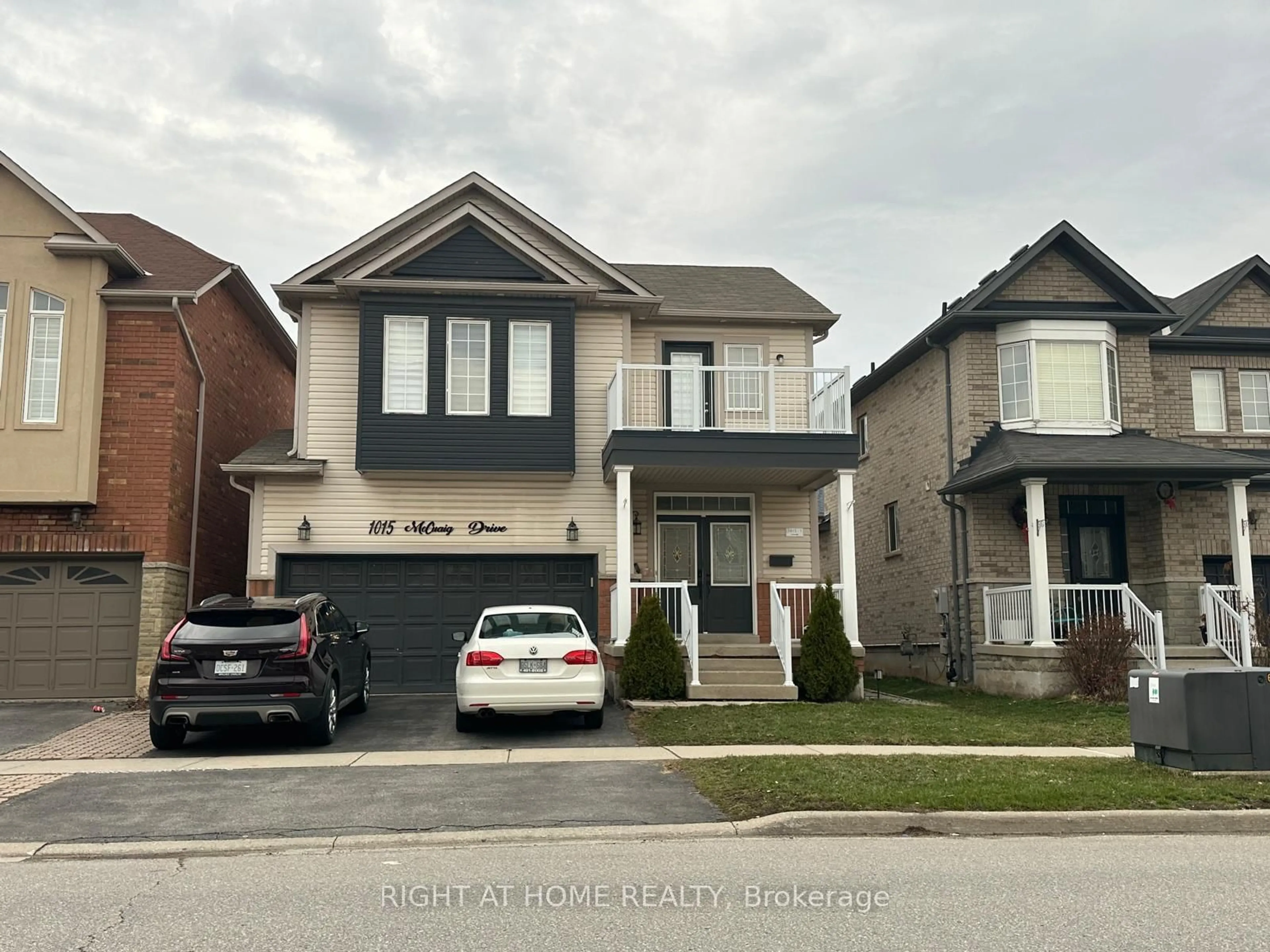 Home with brick exterior material, street for 1015 Mccuaig Dr, Milton Ontario L9T 6S4