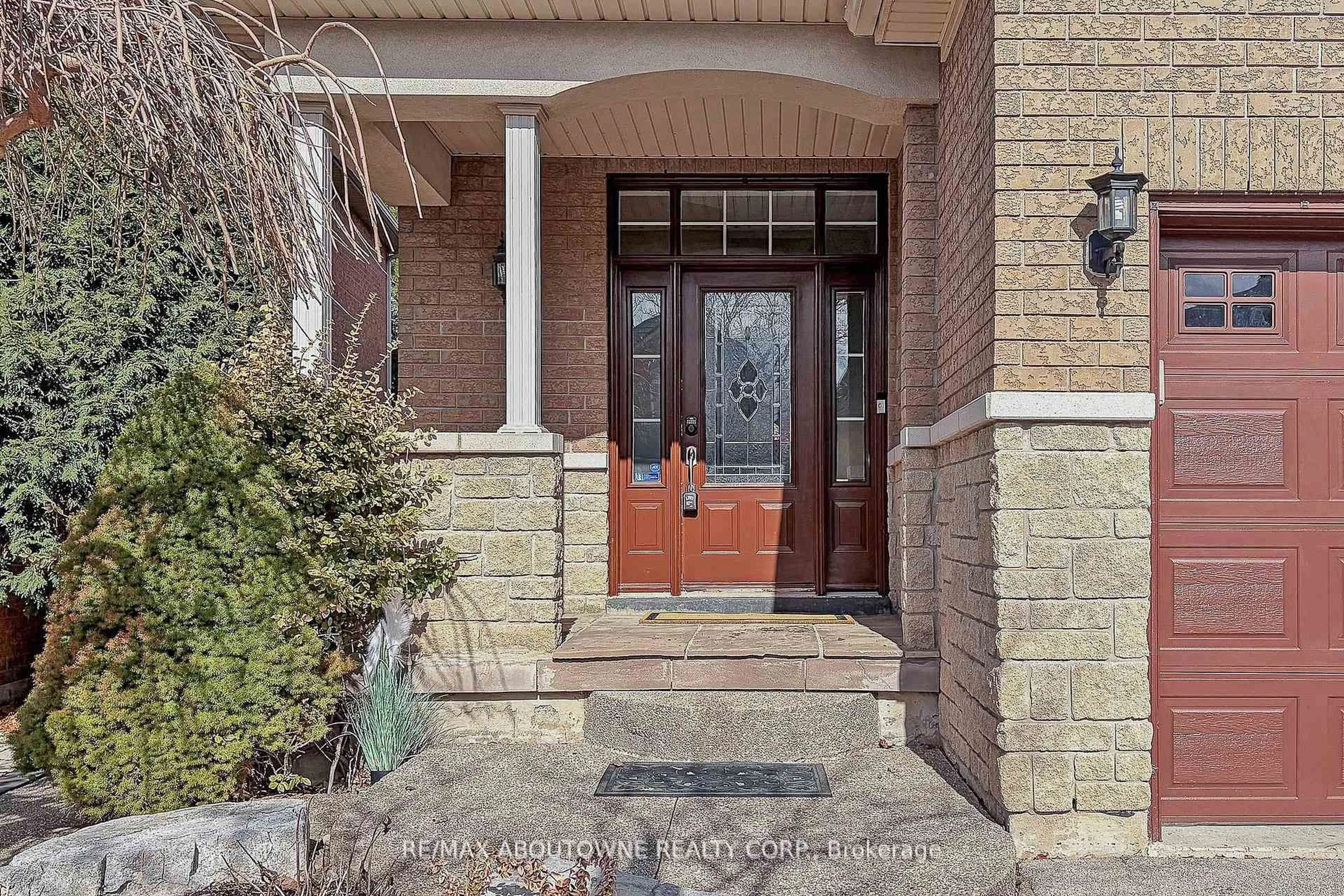Home with brick exterior material, street for 2457 Hilda Dr, Oakville Ontario L6H 7N5