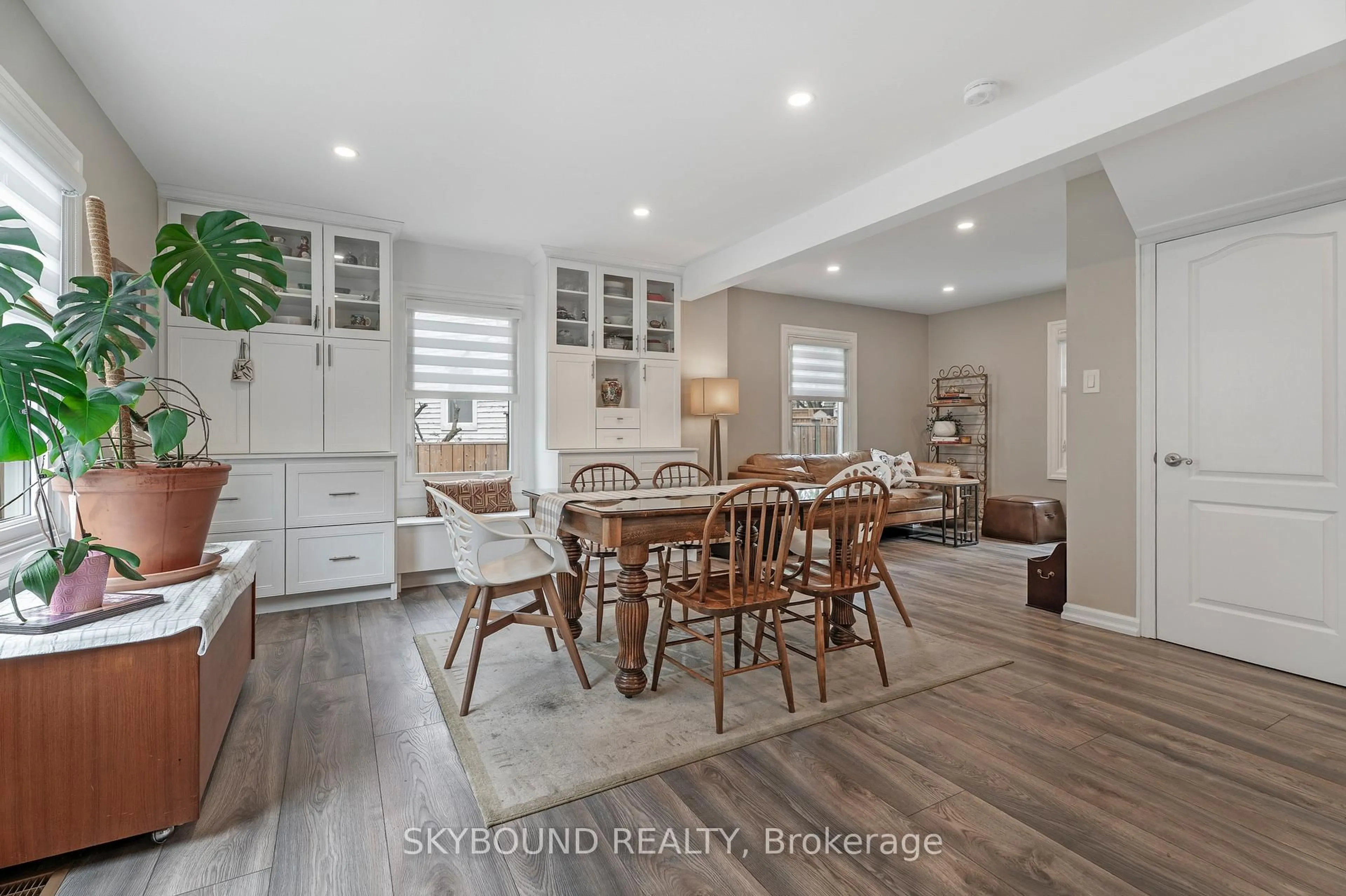 Open concept kitchen, unknown for 790 The Queensway, Toronto Ontario M8Z 1N5