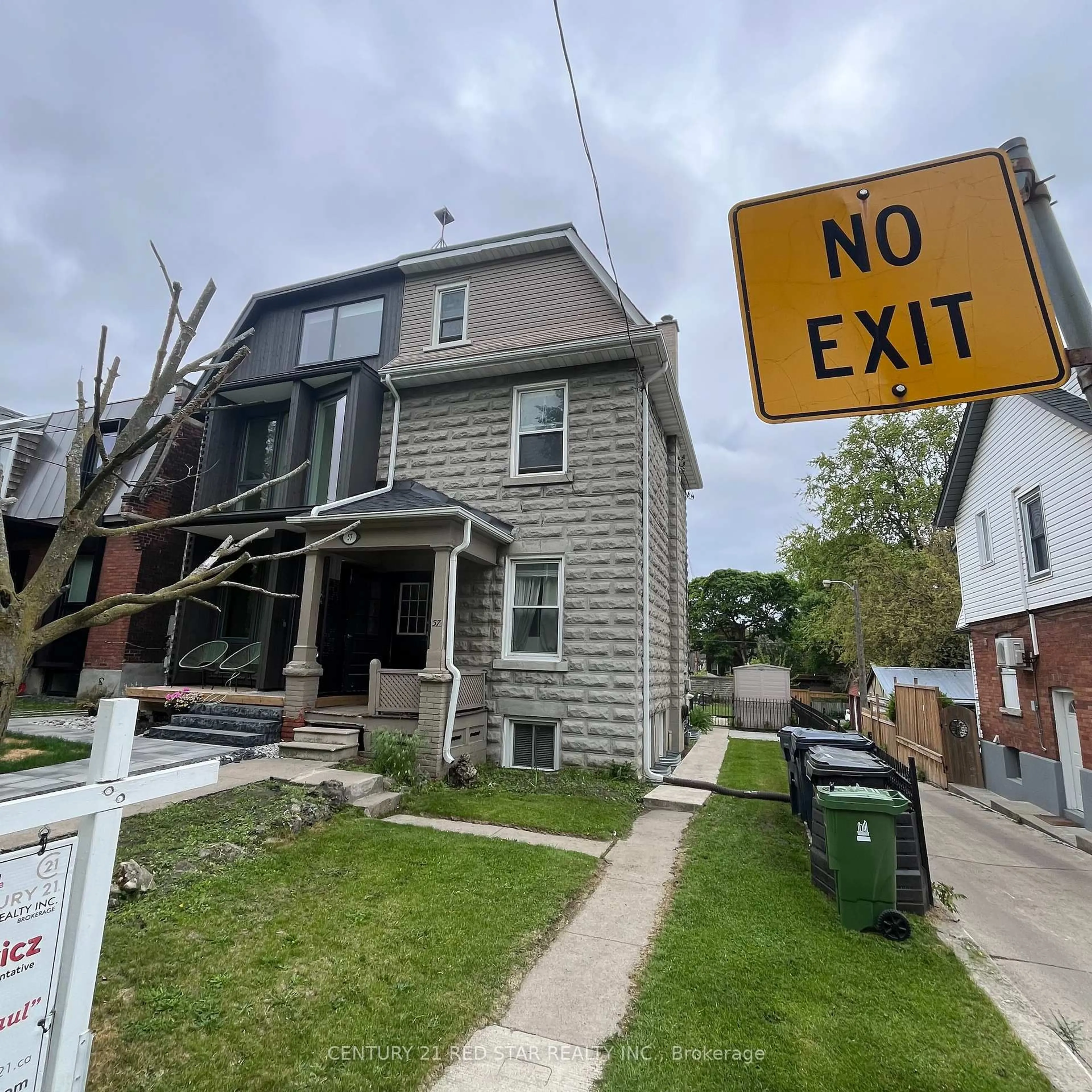 Unknown for 57 Humberside Ave, Toronto Ontario M6P 1J6