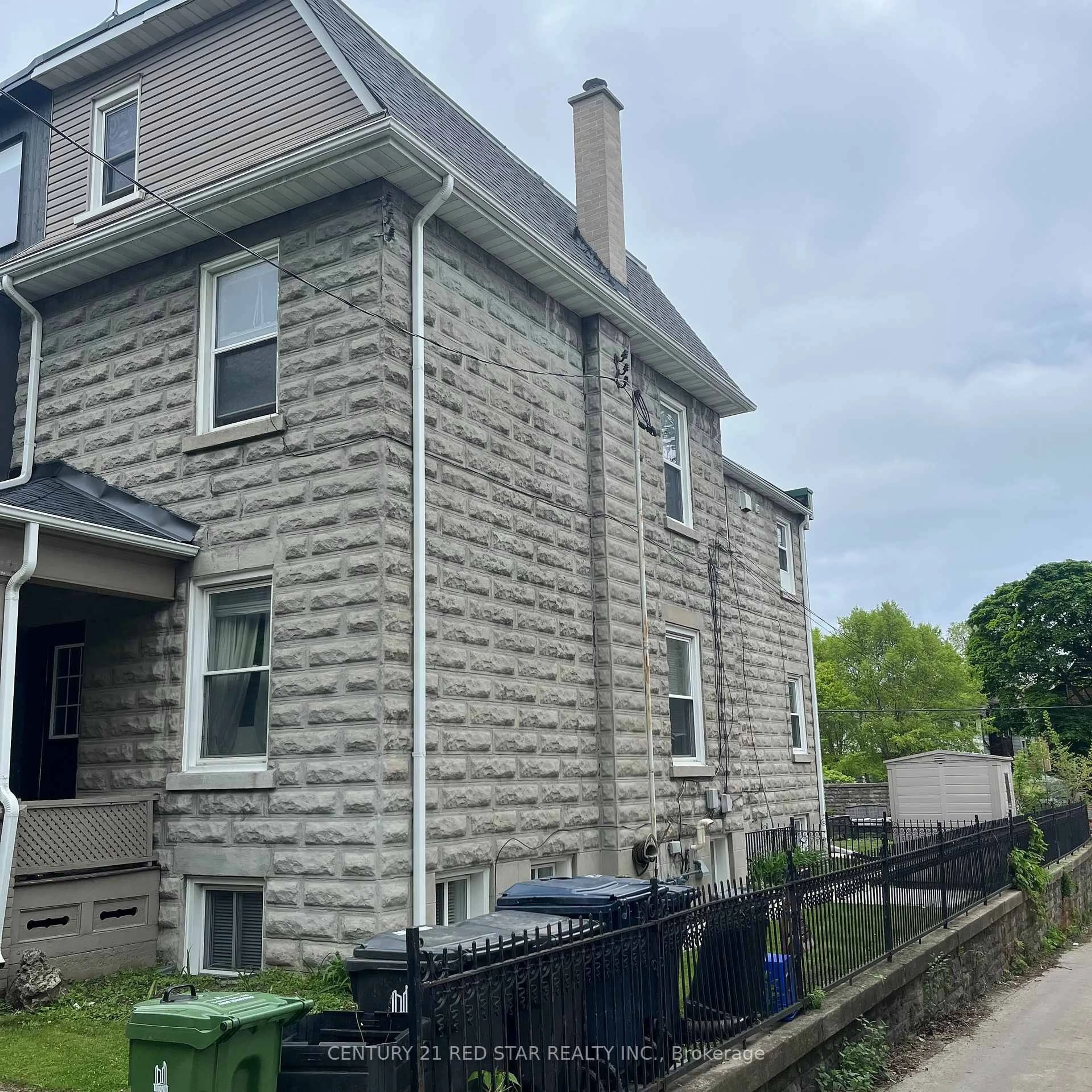 Unknown for 57 Humberside Ave, Toronto Ontario M6P 1J6