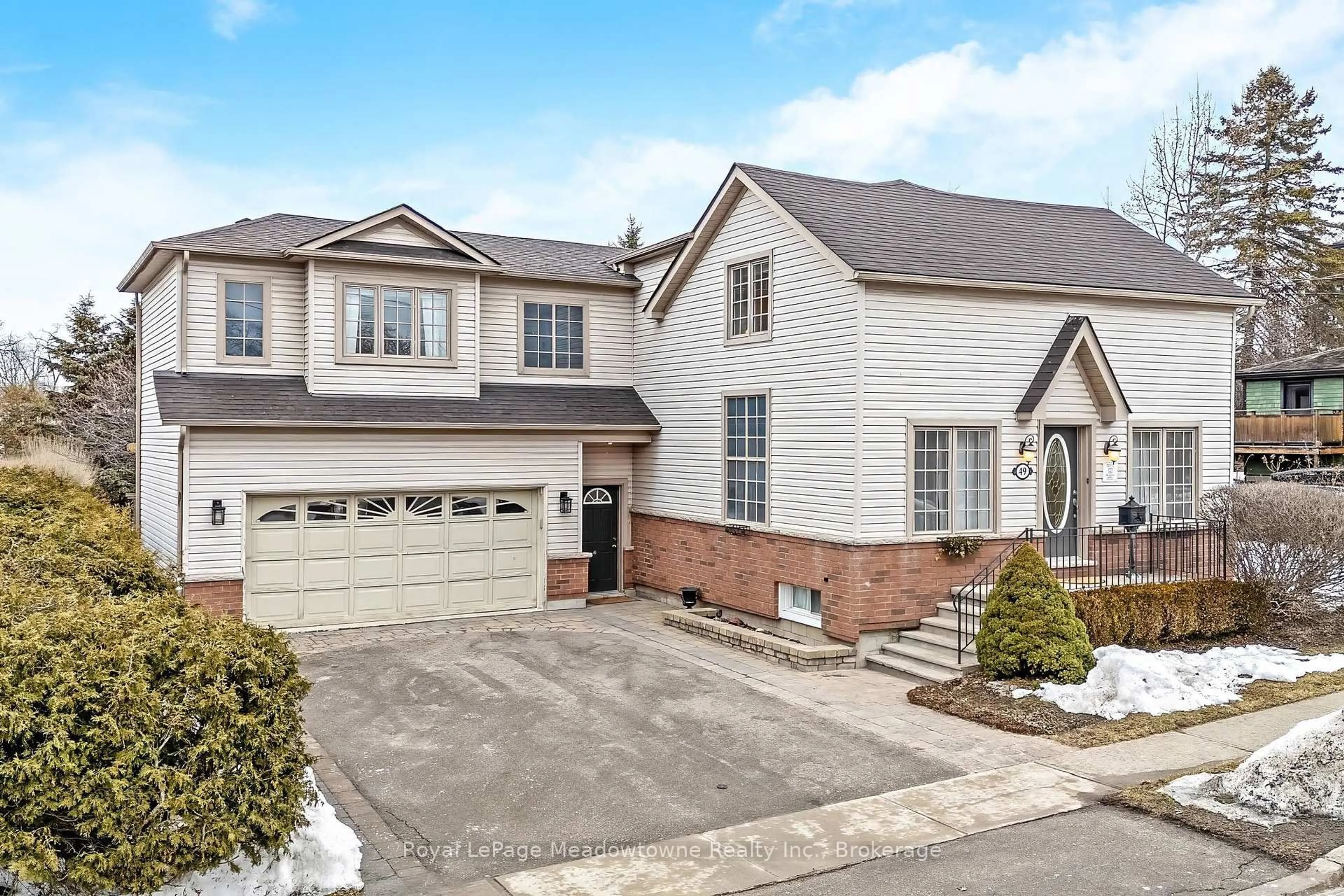 Unknown for 49 Mill St, Milton Ontario L9T 1R7