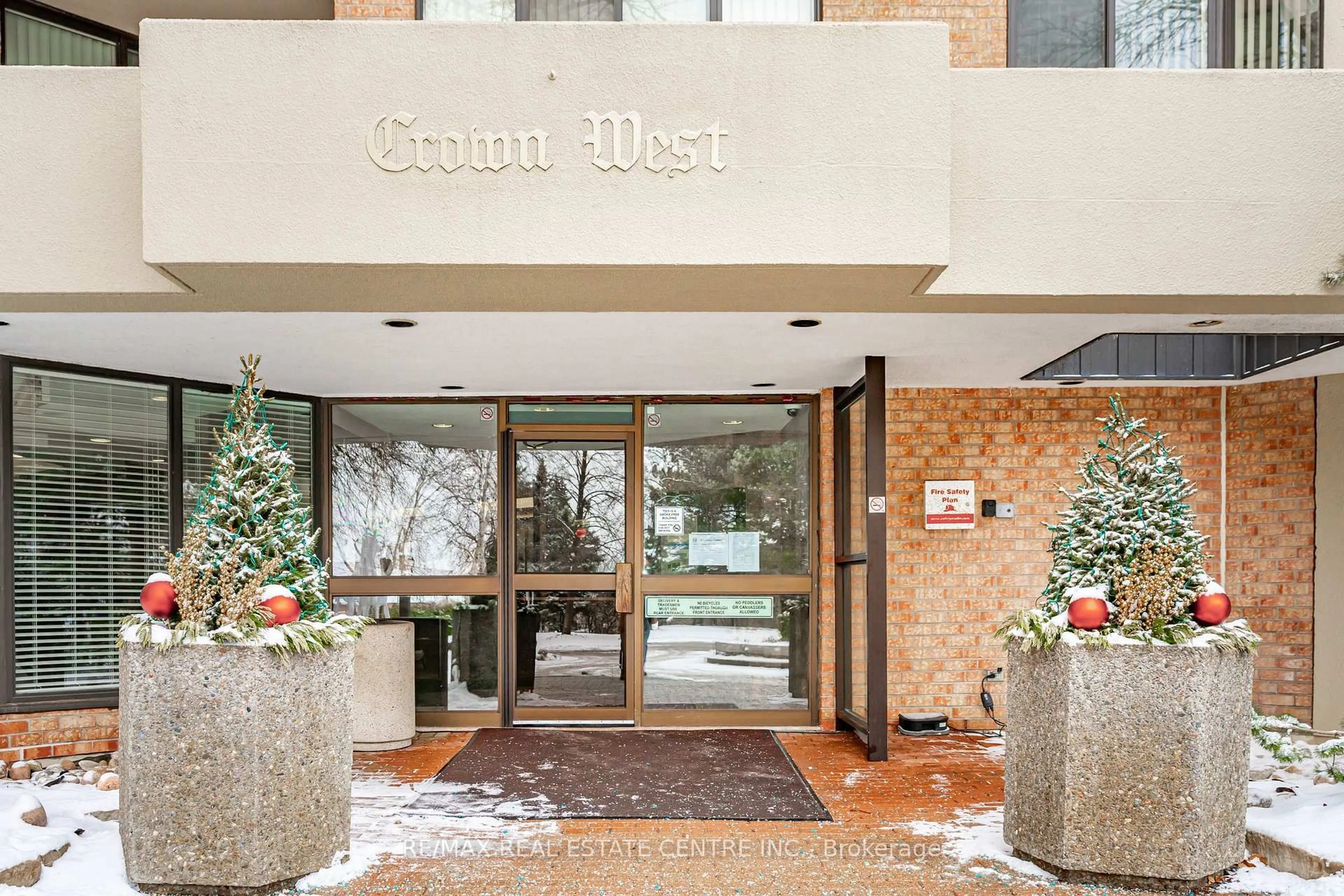 Lobby for 20 Cherrytree Dr #806, Brampton Ontario L6Y 3V1