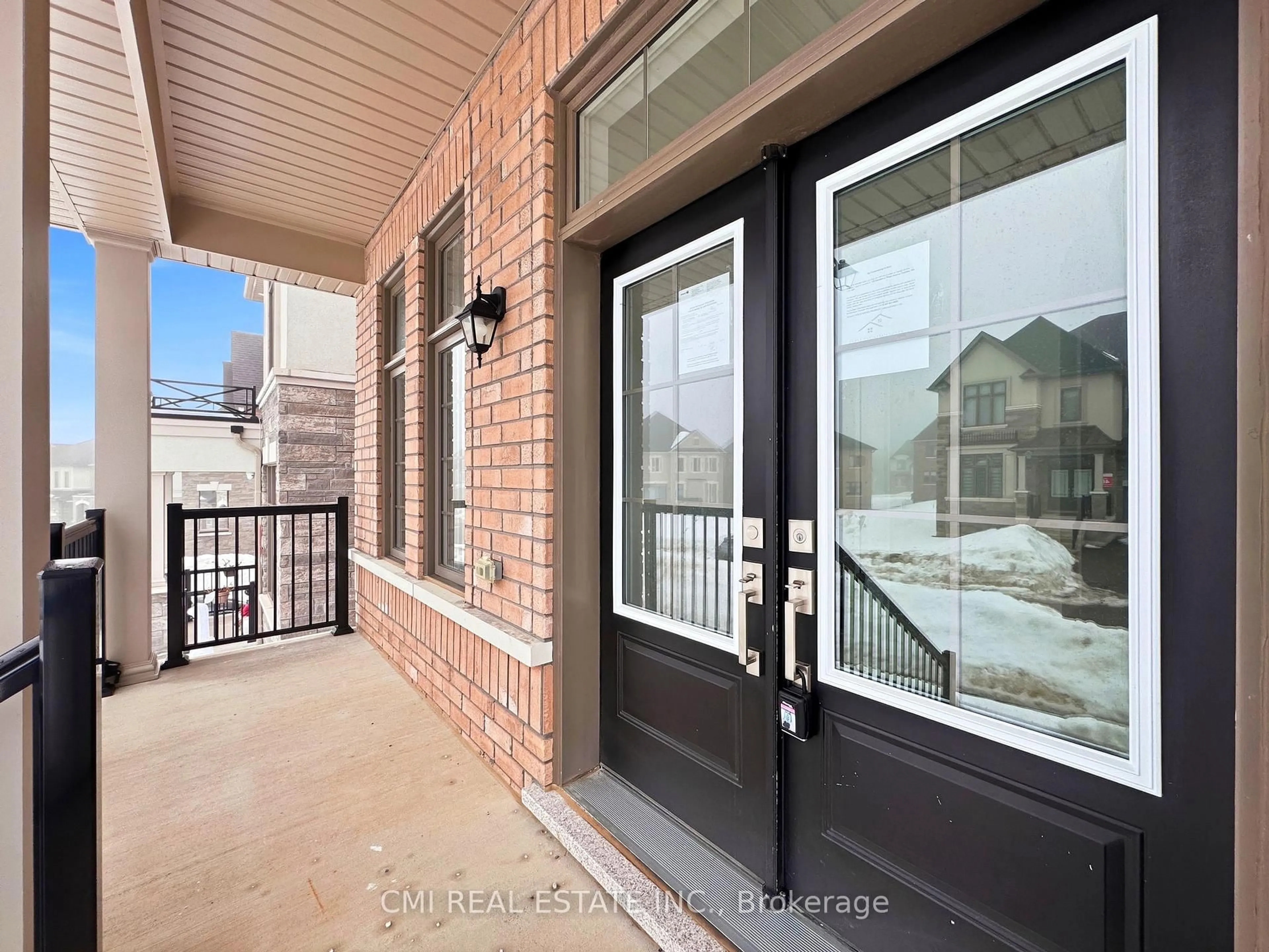 Indoor entryway for 125 Raspberry Ridge Ave, Caledon Ontario L7C 4M9
