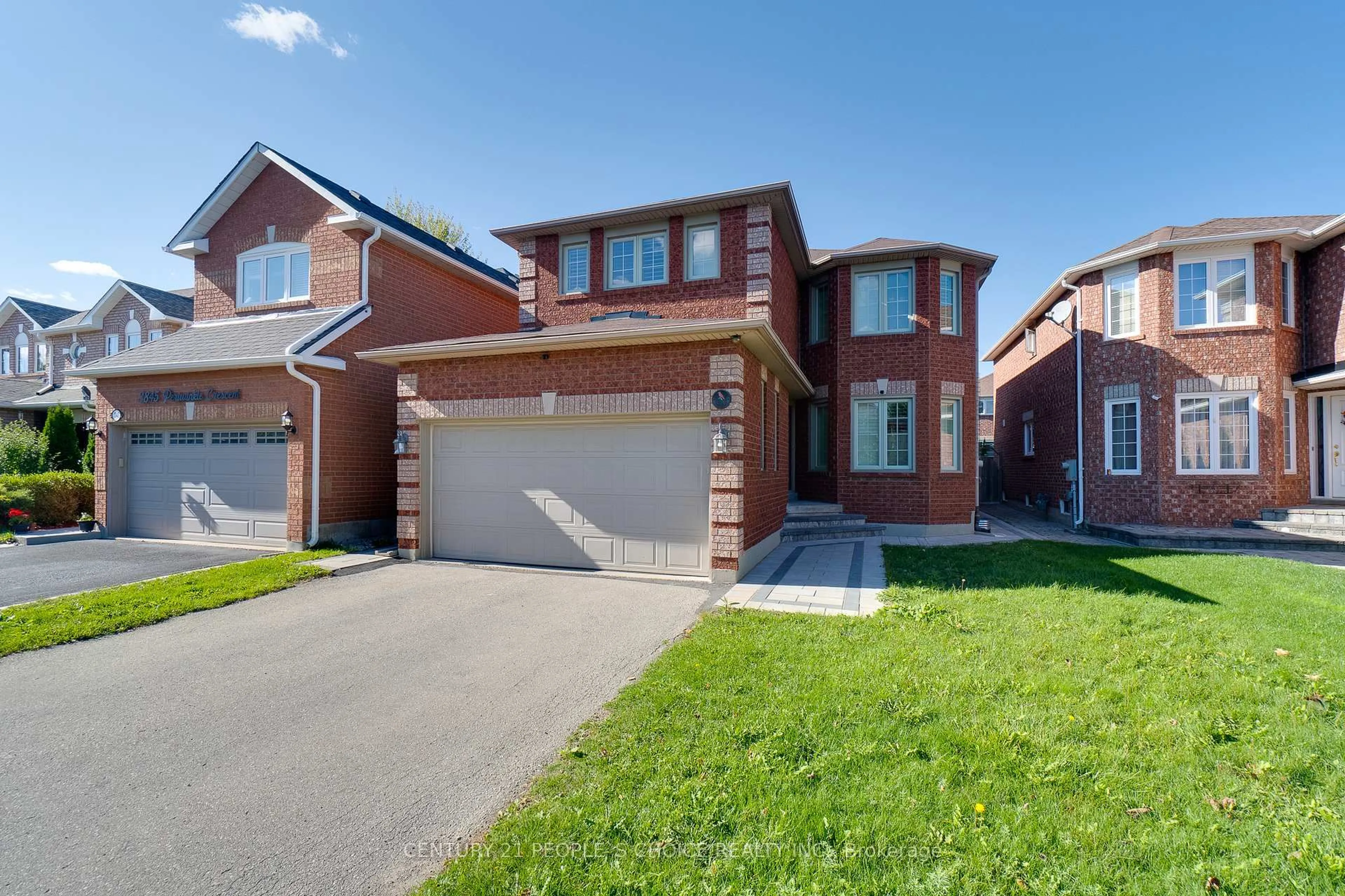 Home with brick exterior material, street for 3841 Periwinkle Cres, Mississauga Ontario L5N 6W8