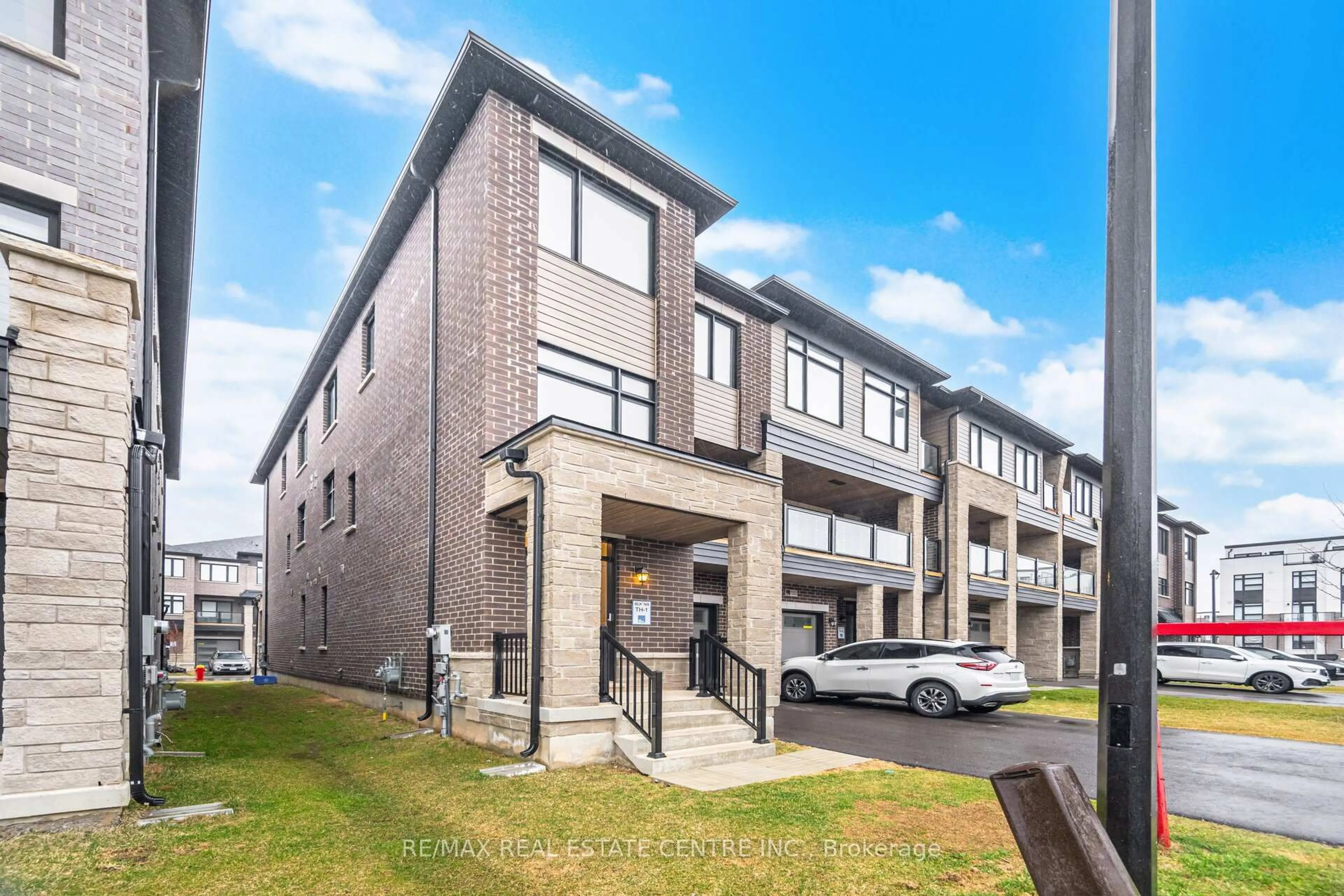 Unknown for 1551 Labine Pt, Milton Ontario L9E 1V5