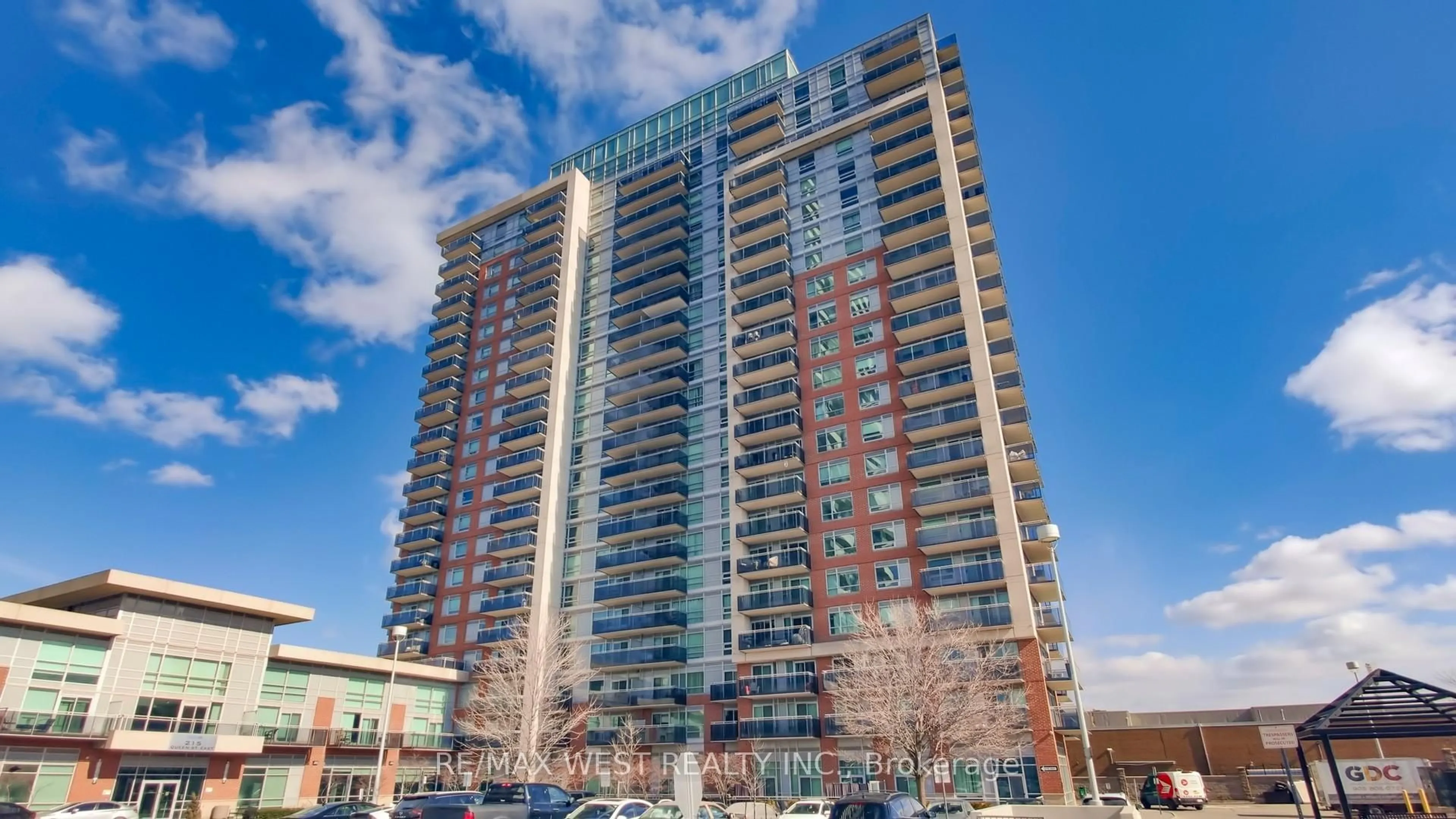 Unknown for 215 Queen St #2108, Brampton Ontario L6W 0A9