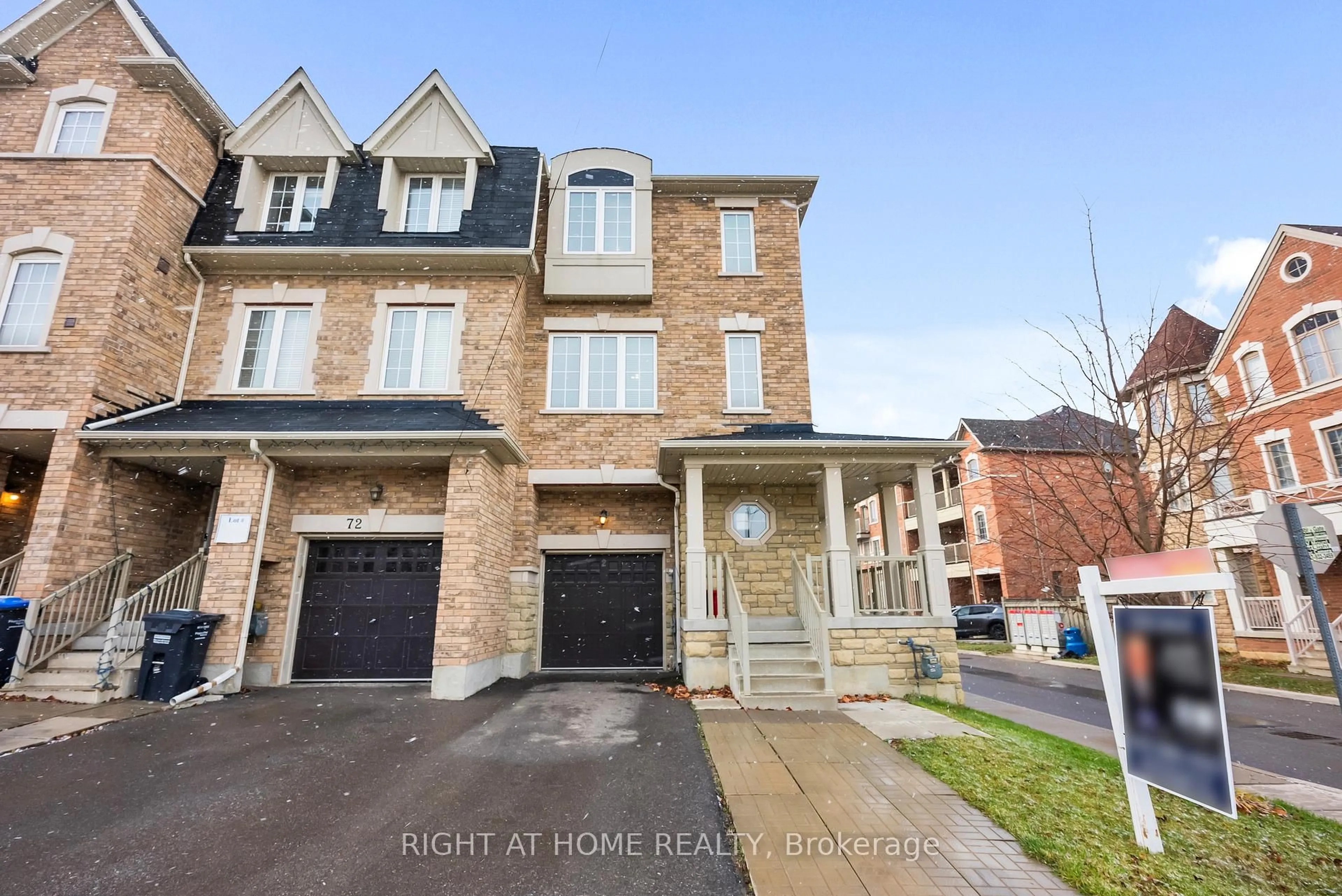 Home with brick exterior material, street for 2 Shiff Cres, Brampton Ontario L6Z 0B4
