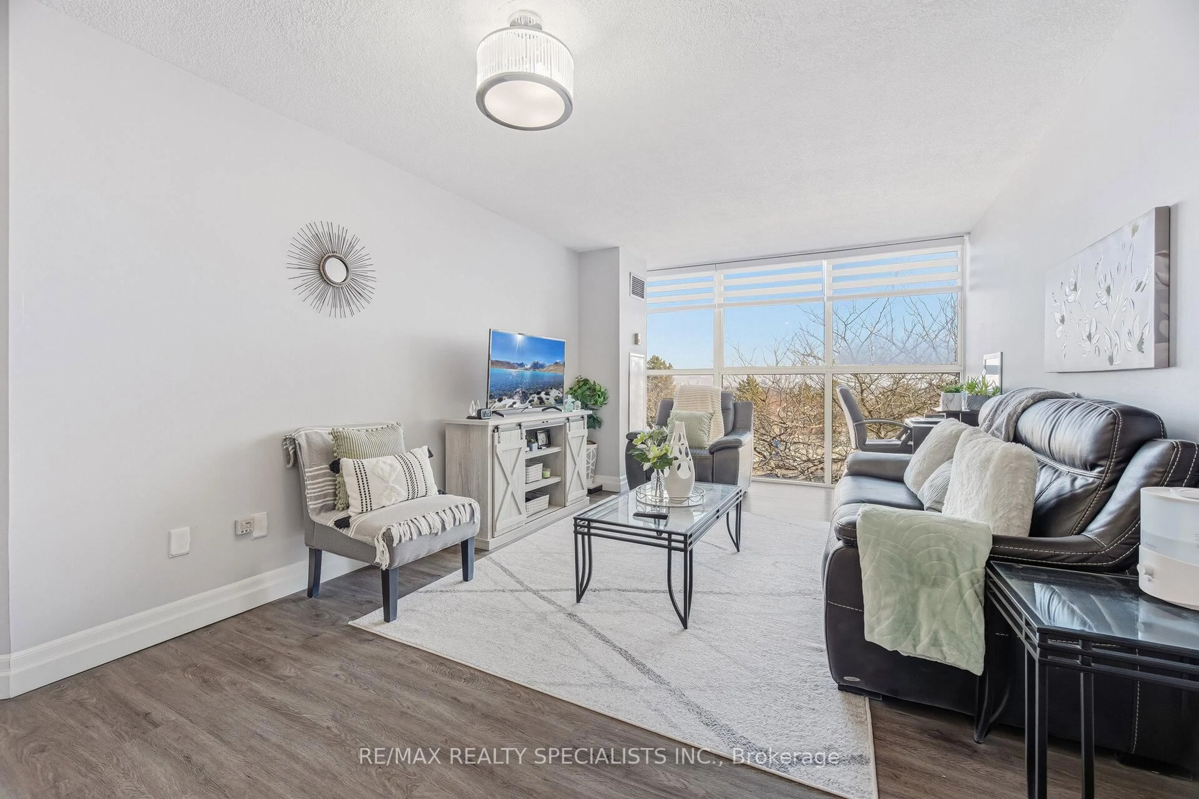 Living room with furniture, unknown for 4205 Shipp Dr #506, Mississauga Ontario L4Z 2Y9