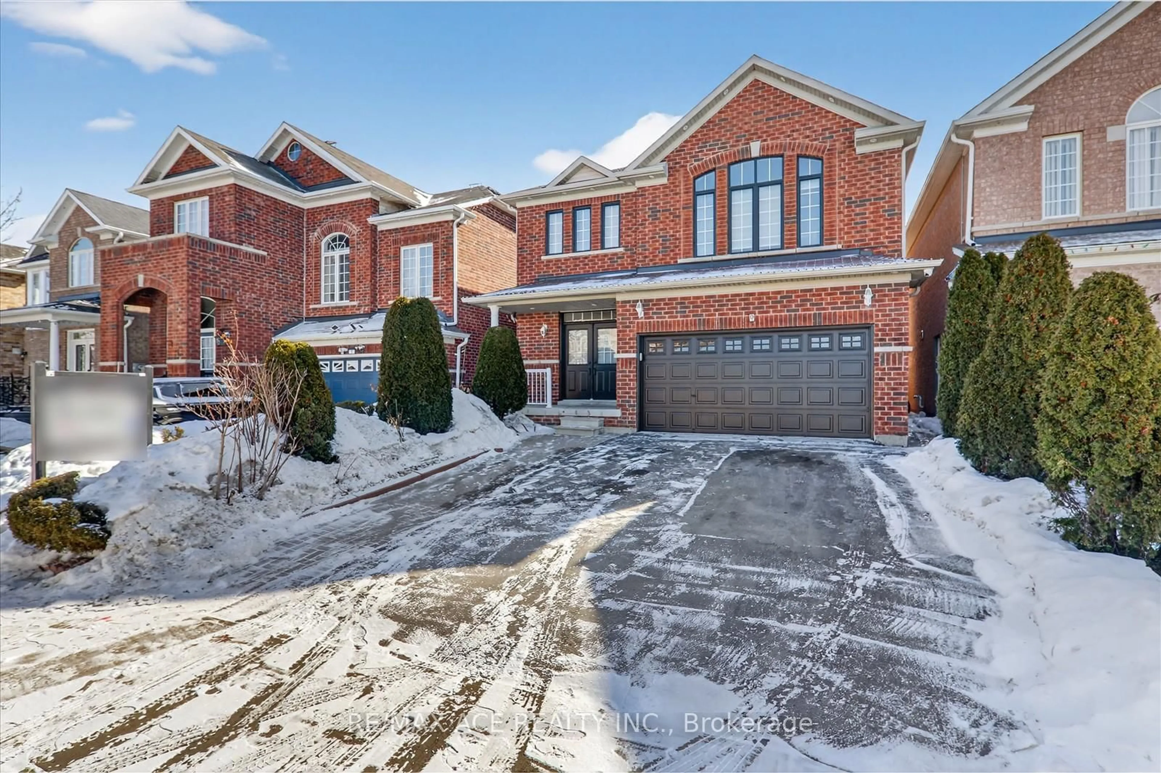 Home with brick exterior material, street for 9 Invitational Rd, Brampton Ontario L6P 2H1