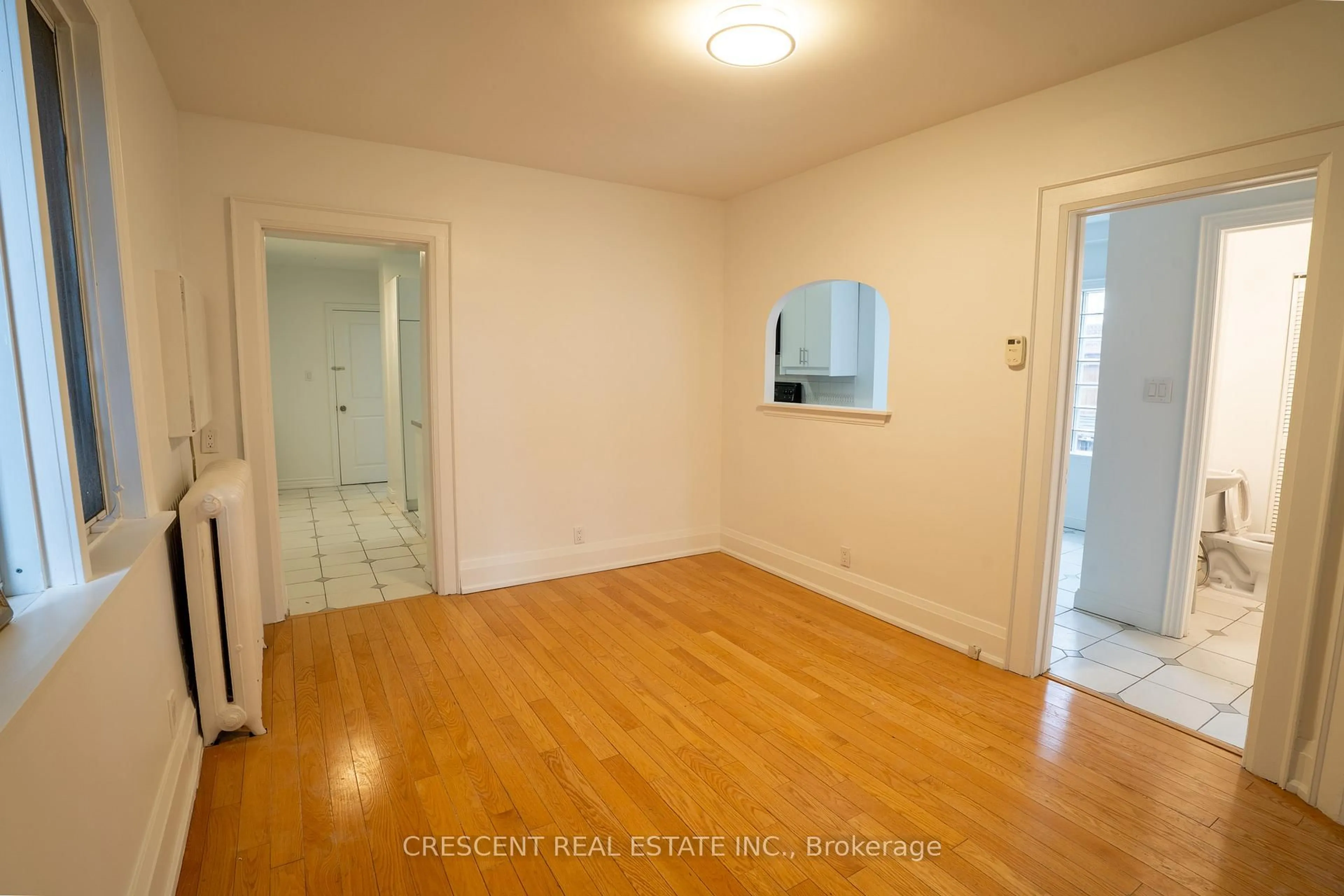 A pic of a room for 520 Prince Edward Dr, Toronto Ontario M8X 2M5