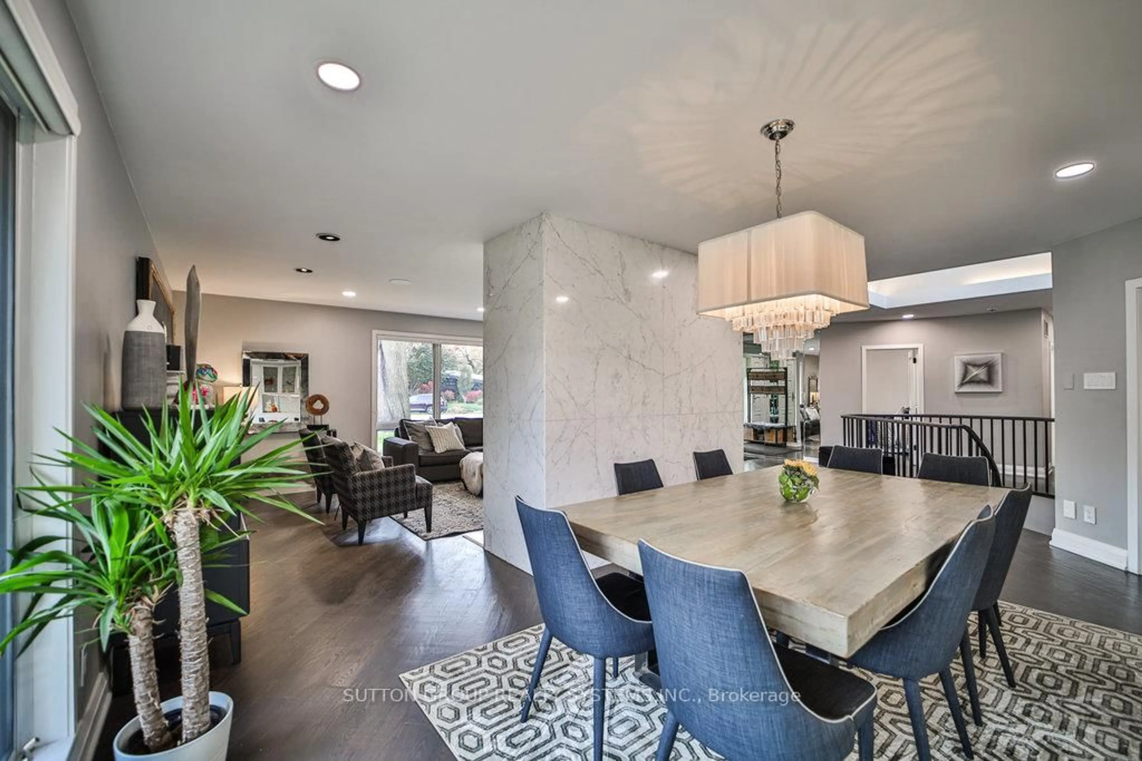 Dining room, ceramic/tile floor for 3 Twyford Crt, Toronto Ontario M9A 1W7
