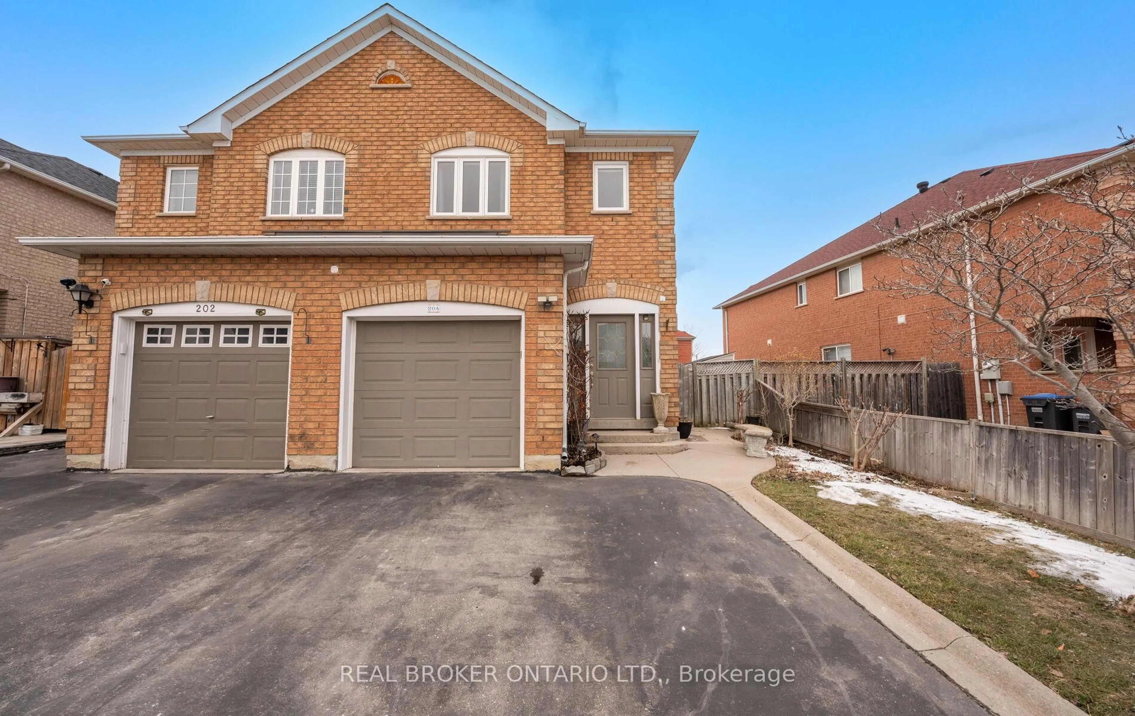 Home with brick exterior material, street for 204 Tiller Tr, Brampton Ontario L6X 4T1